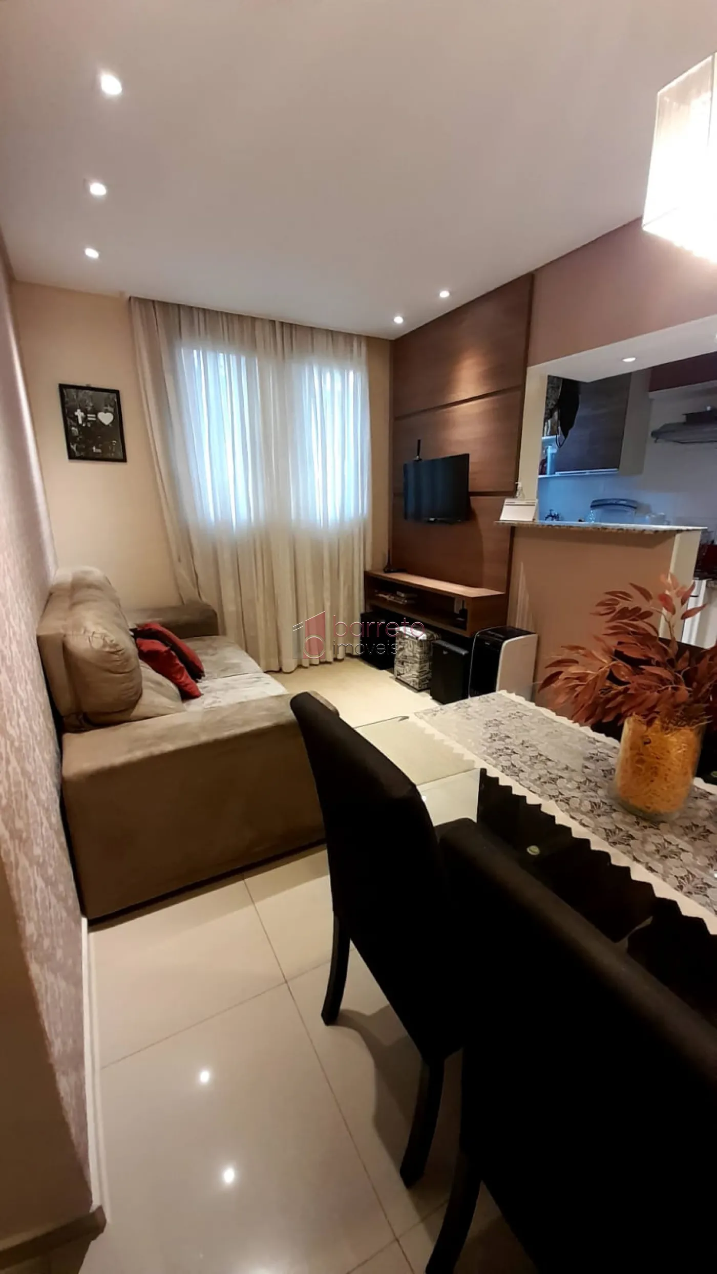 Comprar Apartamento / Padrão em Jundiaí R$ 315.000,00 - Foto 1