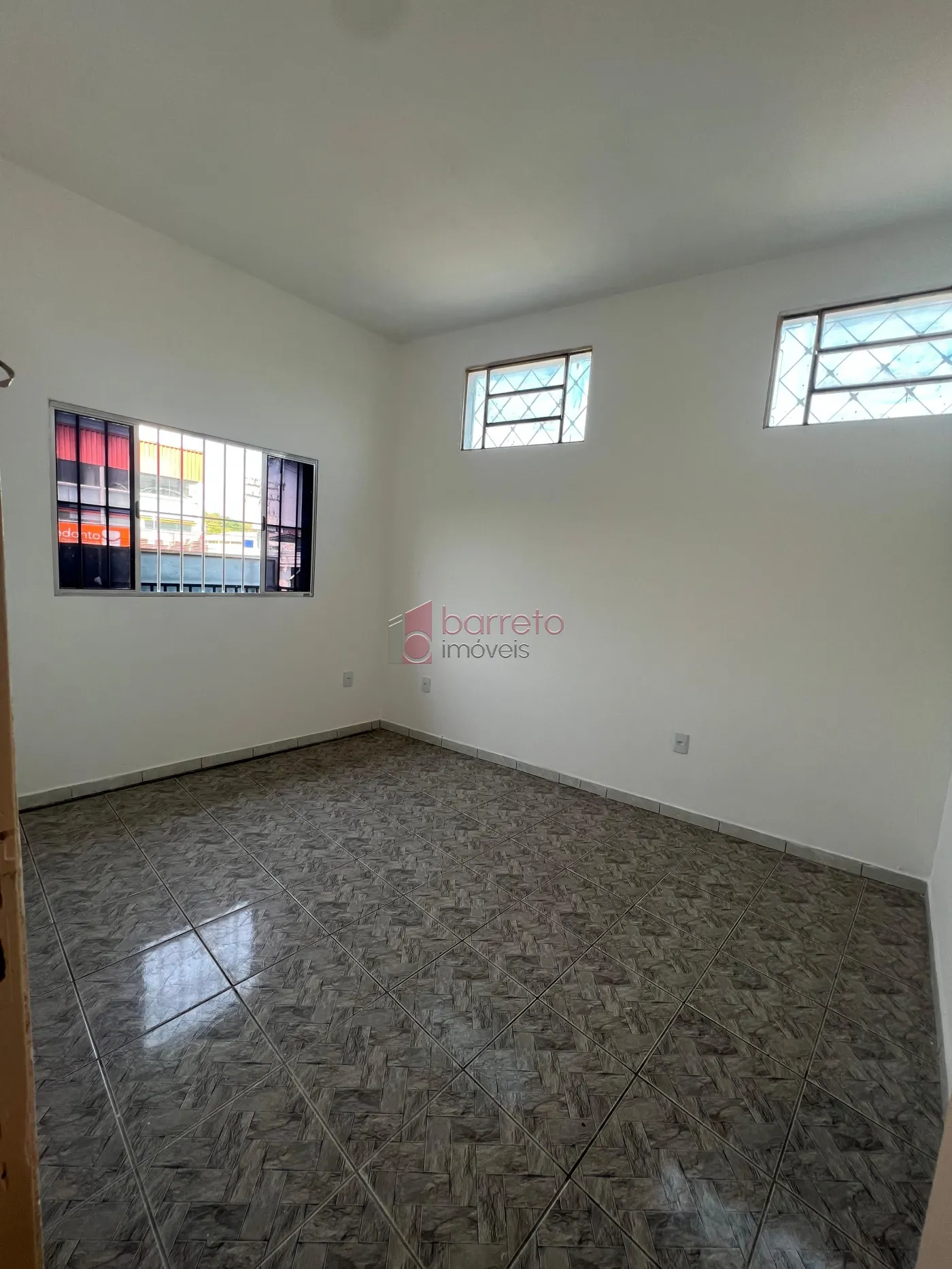 Alugar Casa / Padrão em Jundiaí R$ 1.620,00 - Foto 1