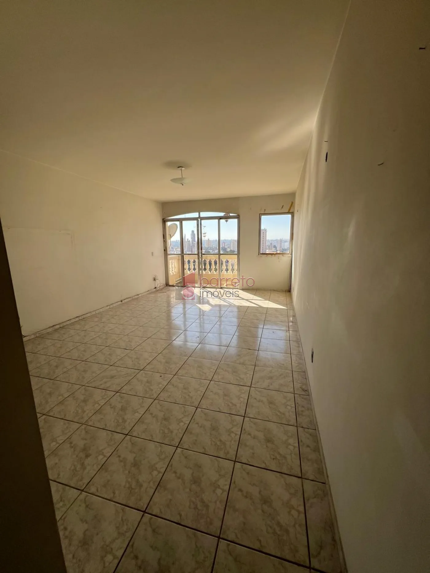 Comprar Apartamento / Padrão em Jundiaí R$ 500.000,00 - Foto 1