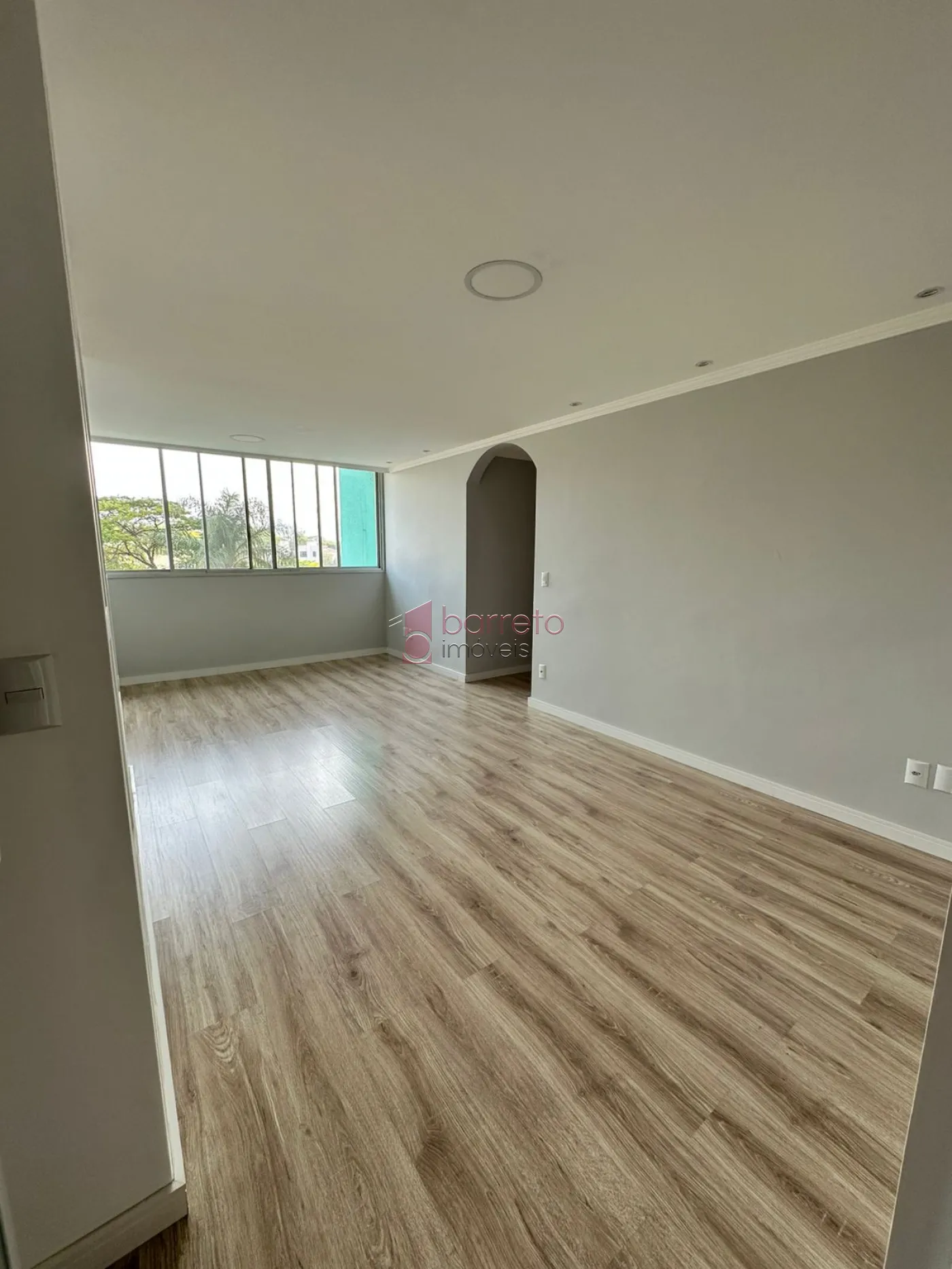 Alugar Apartamento / Padrão em Jundiaí R$ 3.150,00 - Foto 1