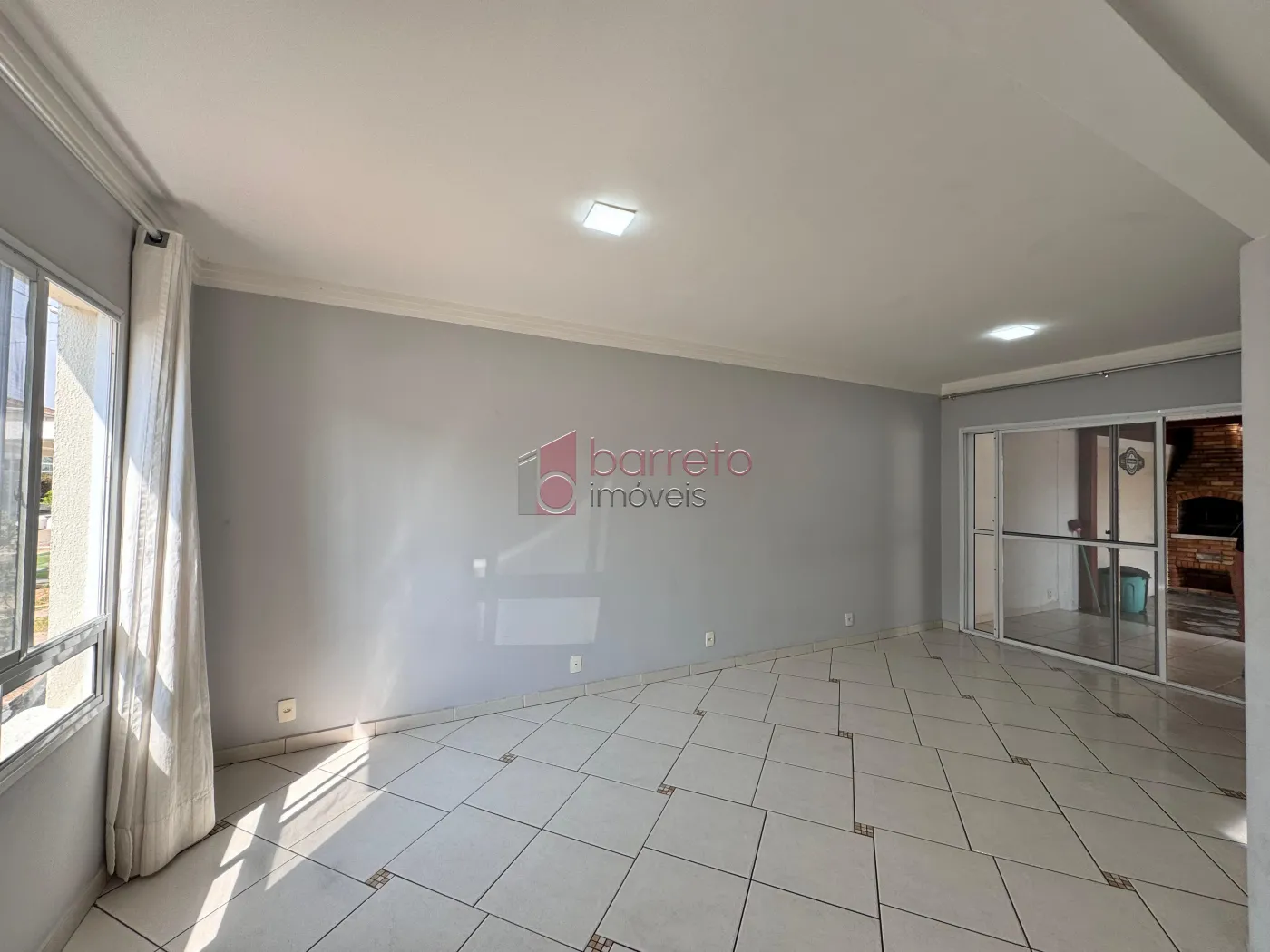 Comprar Casa / Condomínio em Jundiaí R$ 850.000,00 - Foto 1