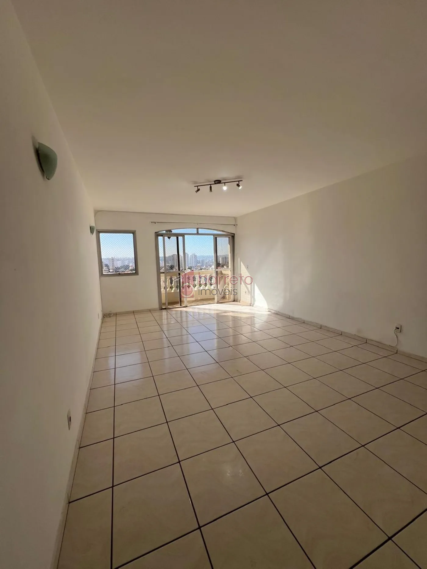 Comprar Apartamento / Padrão em Jundiaí R$ 500.000,00 - Foto 1