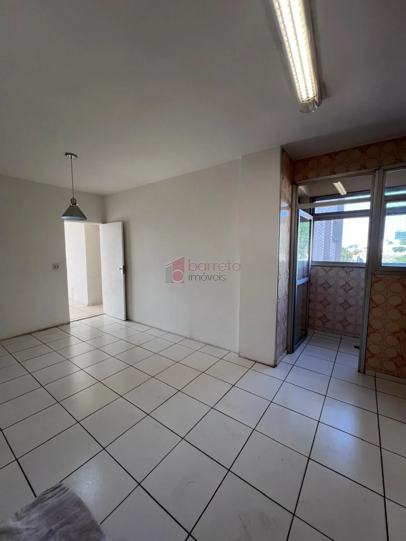 Comprar Apartamento / Padrão em Jundiaí R$ 500.000,00 - Foto 3