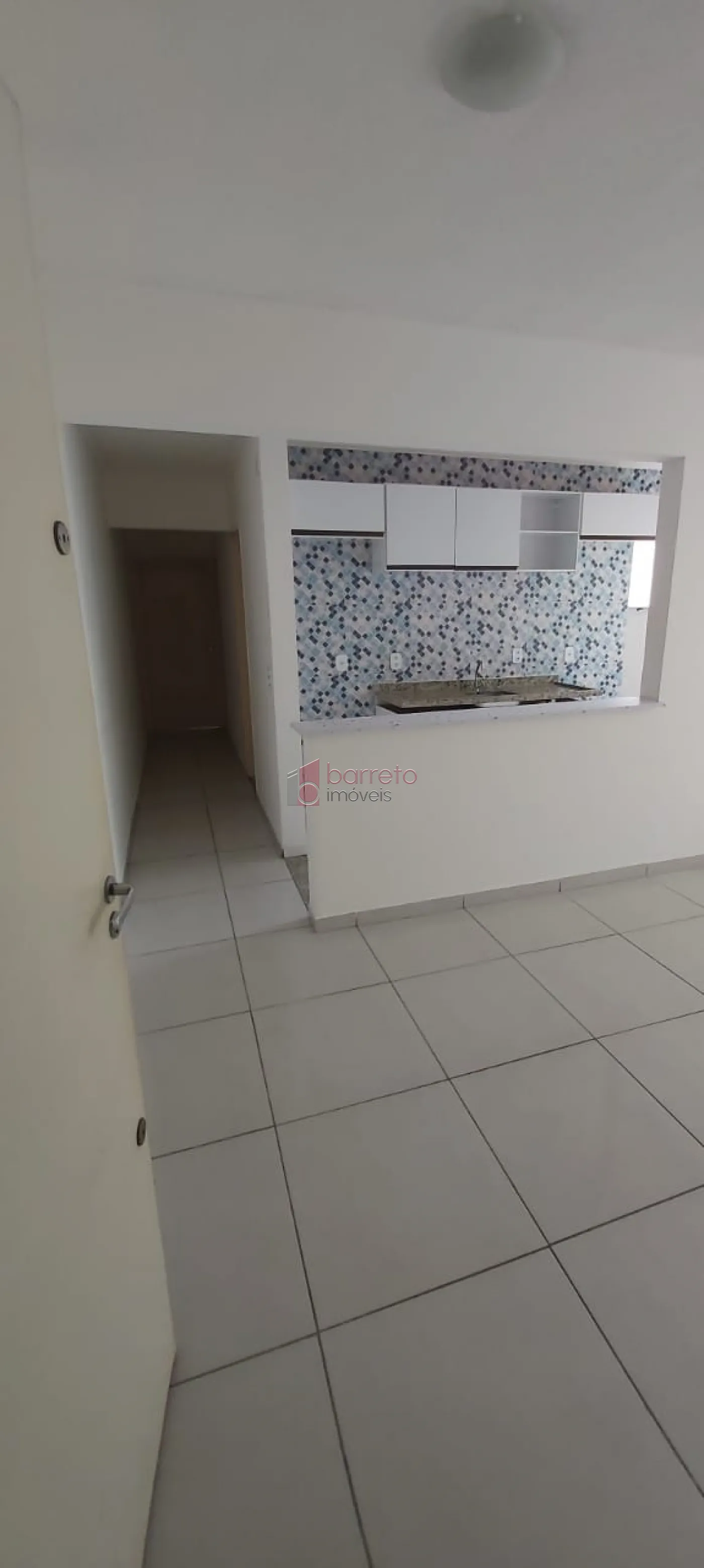 Alugar Apartamento / Padrão em Jundiaí R$ 1.600,00 - Foto 1