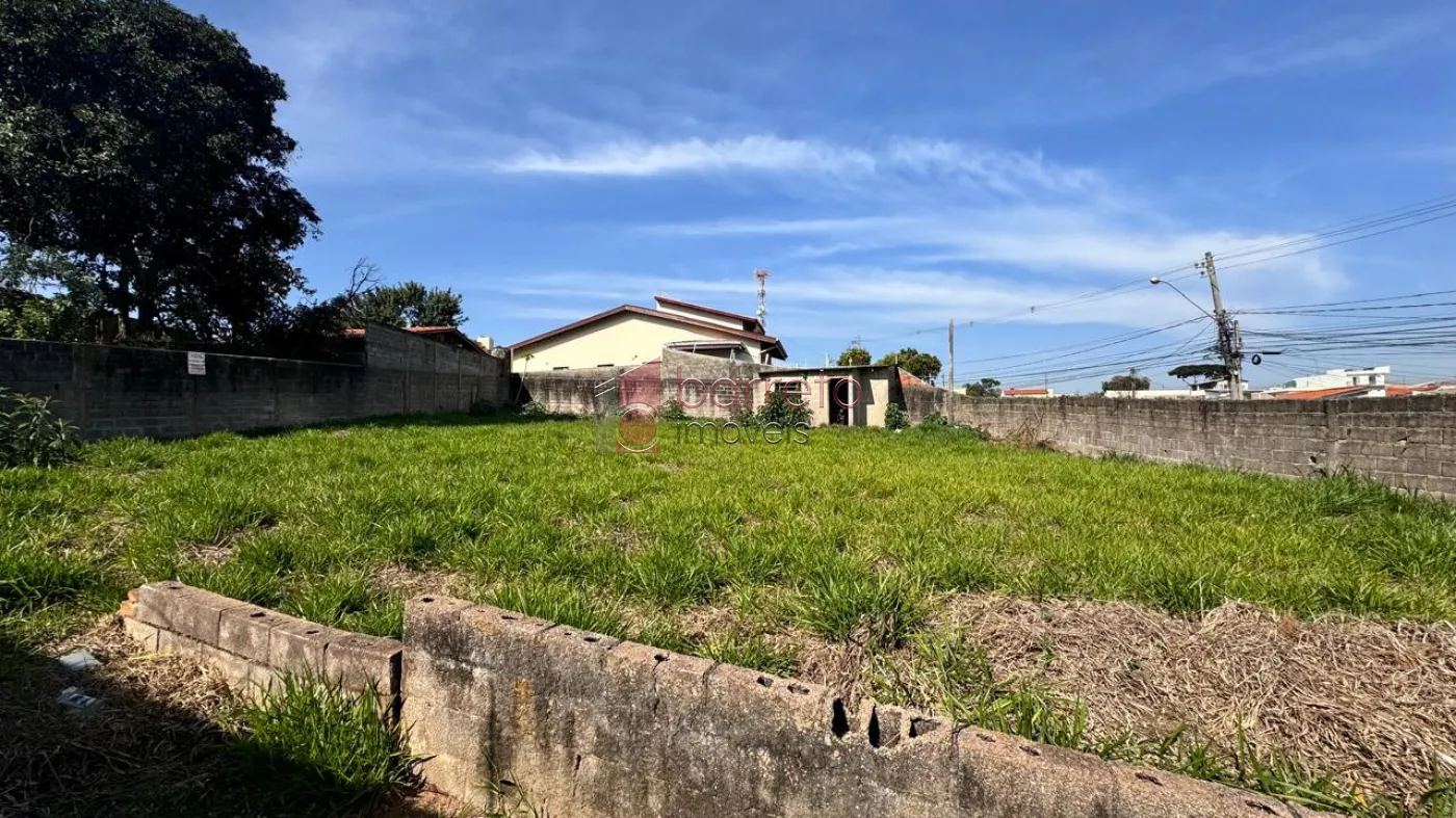 Comprar Terreno / Padrão em Jundiaí R$ 750.000,00 - Foto 2