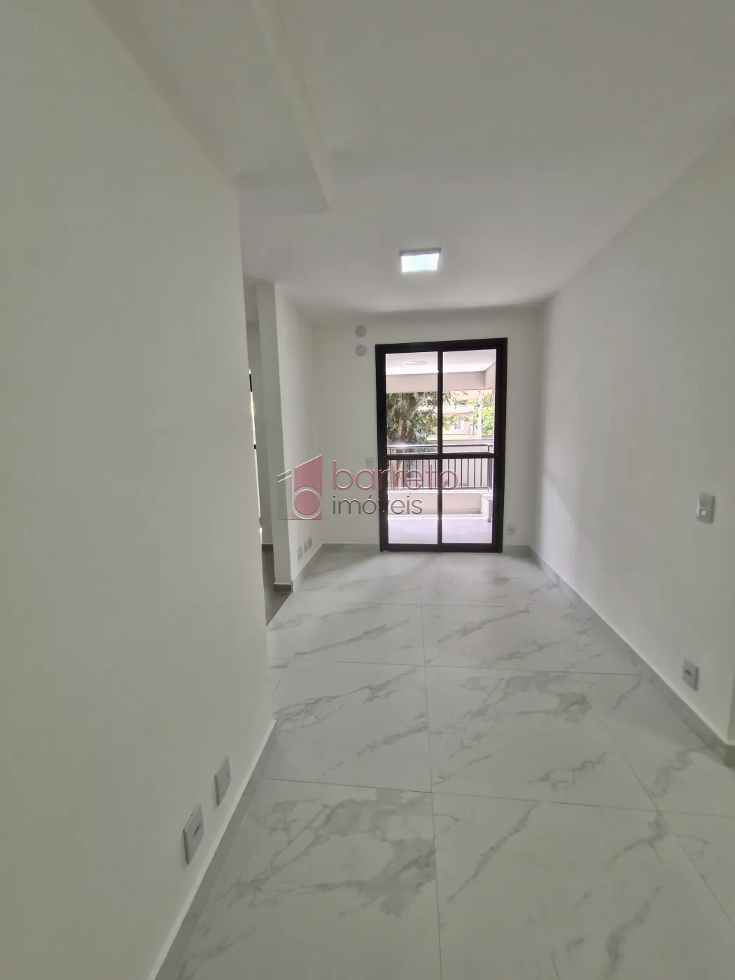 Alugar Apartamento / Padrão em Jundiaí R$ 3.100,00 - Foto 1