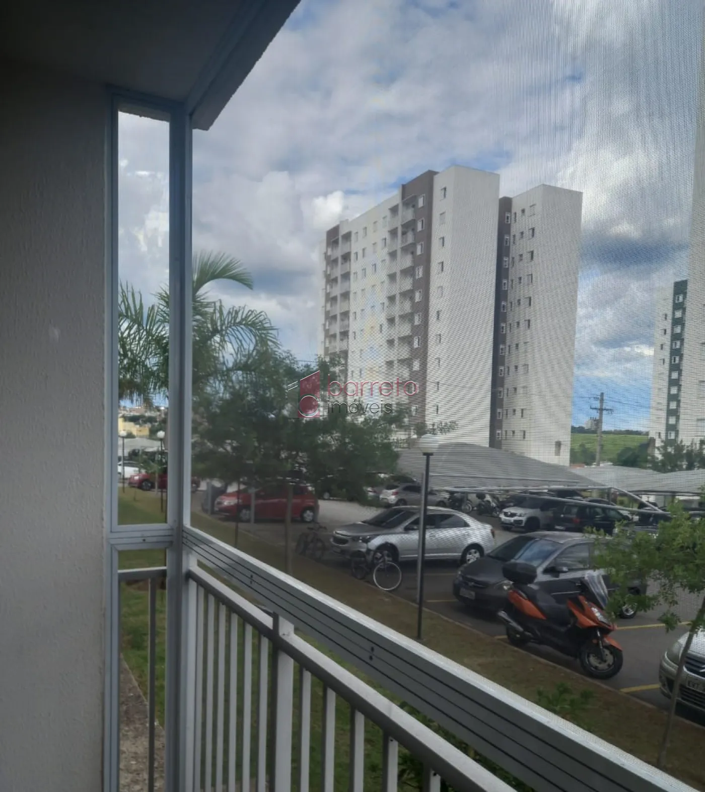 Comprar Apartamento / Padrão em Jundiaí R$ 330.000,00 - Foto 2