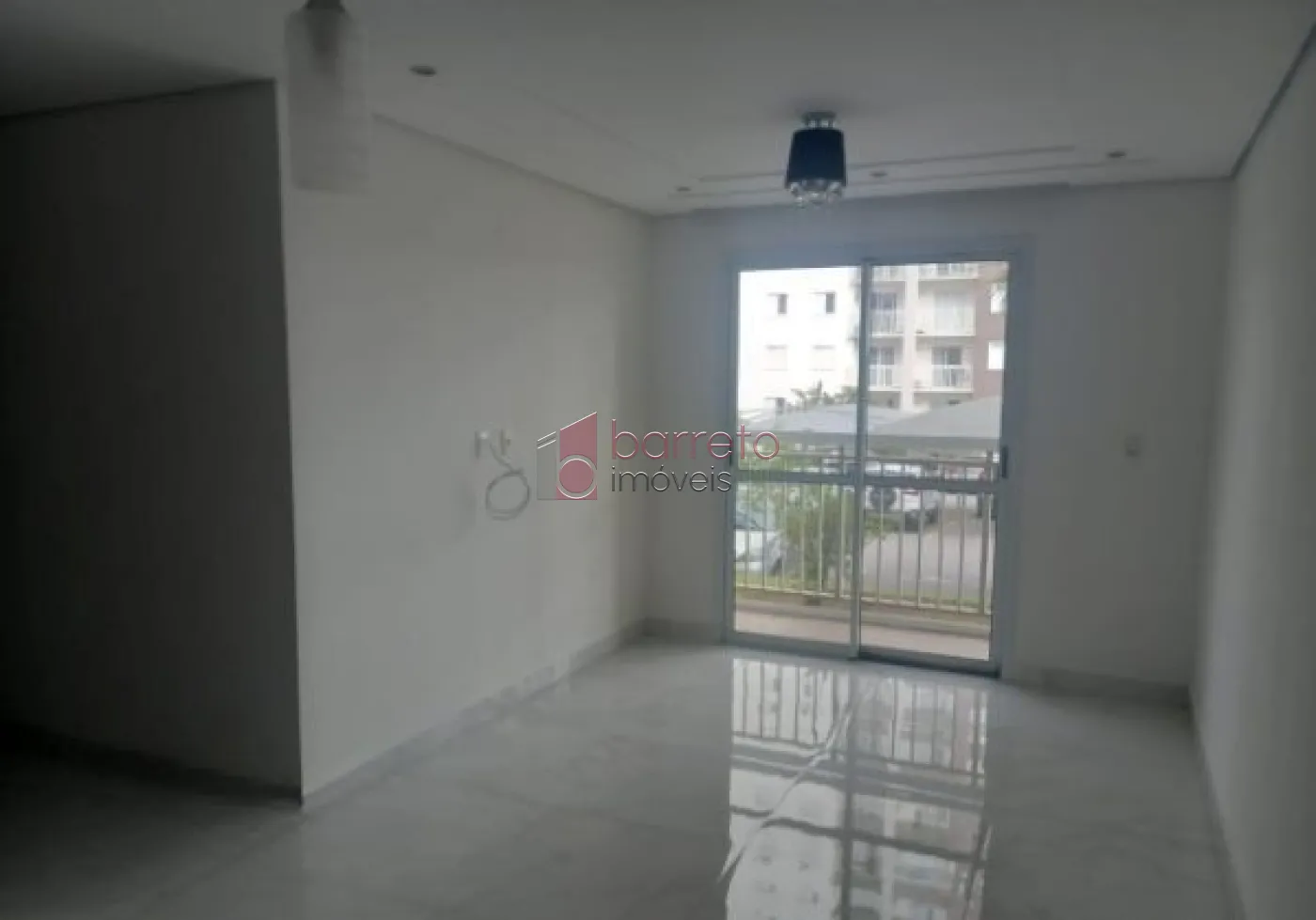 Comprar Apartamento / Padrão em Jundiaí R$ 330.000,00 - Foto 4