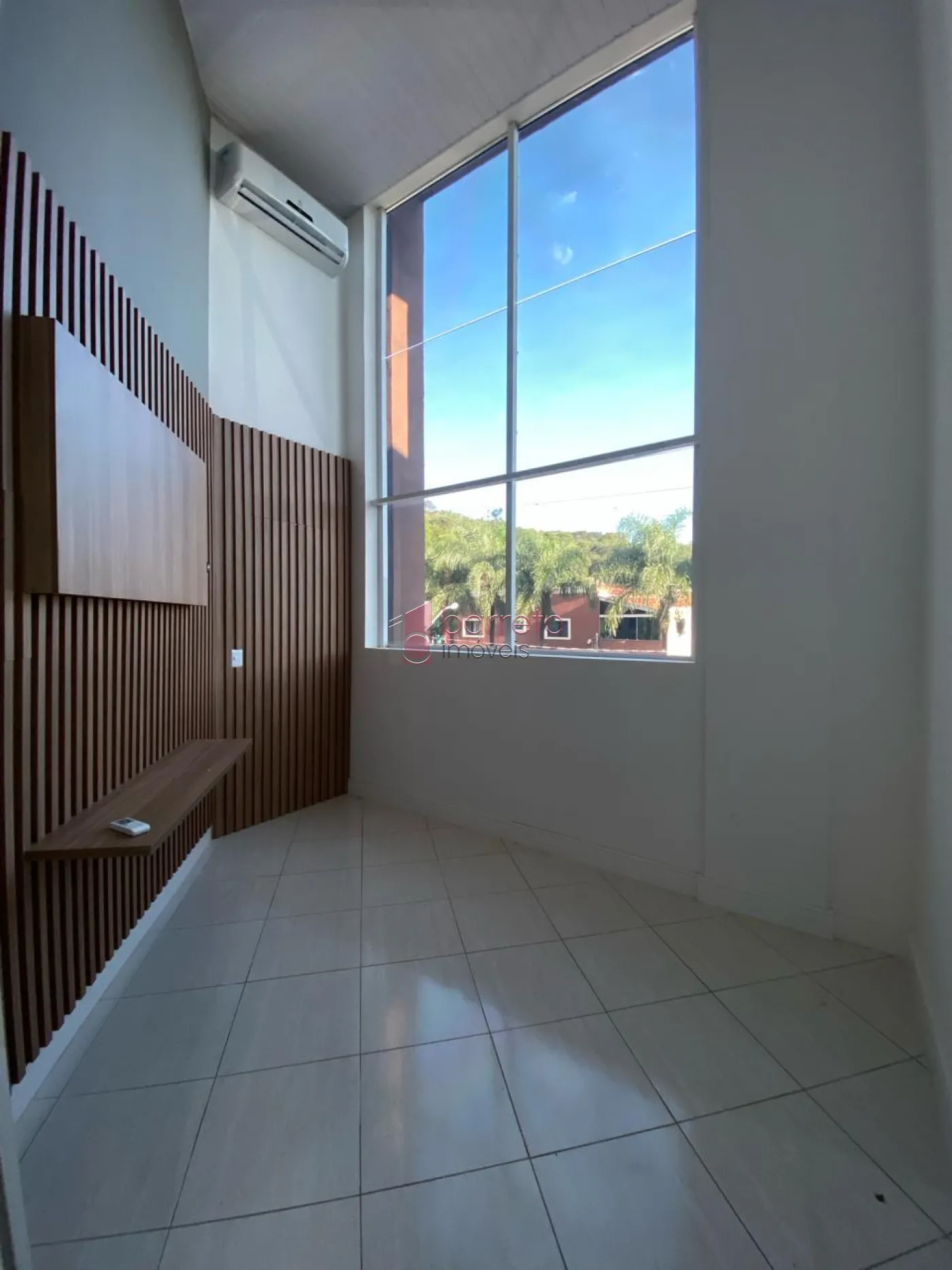 Comprar Comercial / Sala em Condomínio em Jundiaí R$ 150.000,00 - Foto 1