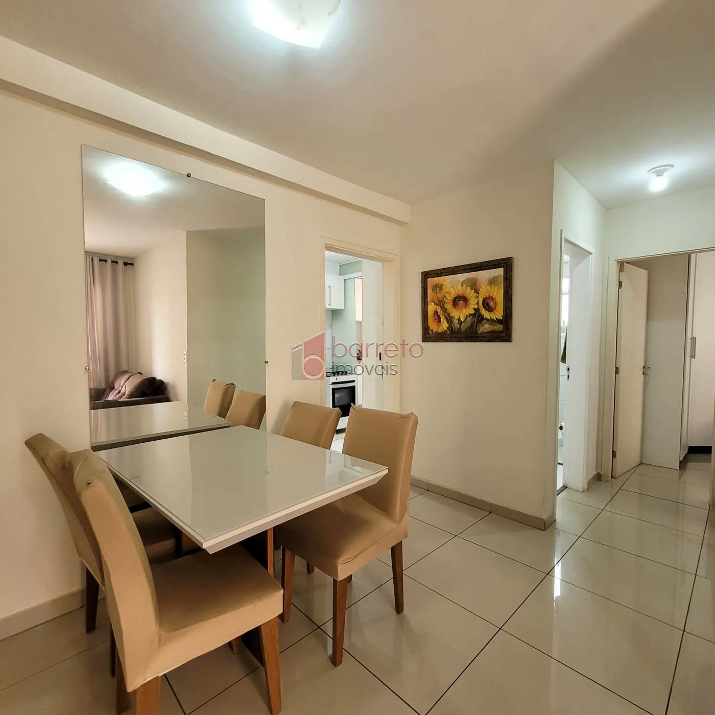 Comprar Apartamento / Padrão em Jundiaí R$ 330.000,00 - Foto 2