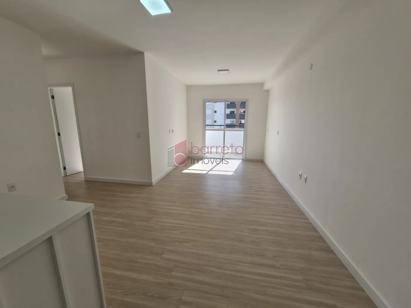 Alugar Apartamento / Padrão em Jundiaí R$ 3.000,00 - Foto 1