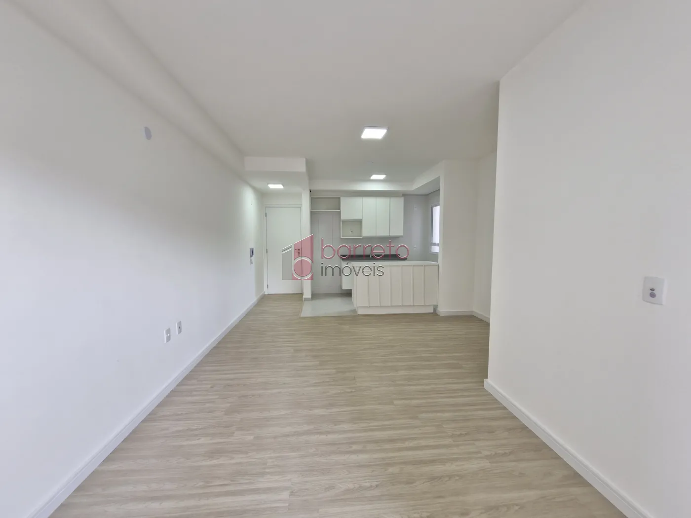 Alugar Apartamento / Térreo em Jundiaí R$ 2.700,00 - Foto 2