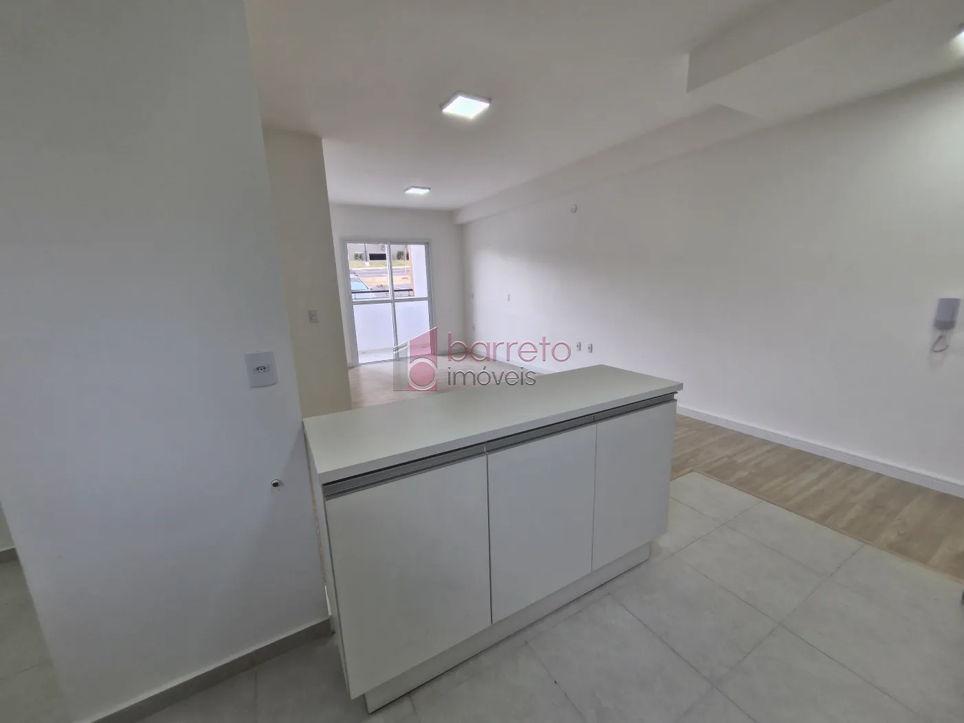 Alugar Apartamento / Térreo em Jundiaí R$ 2.700,00 - Foto 8