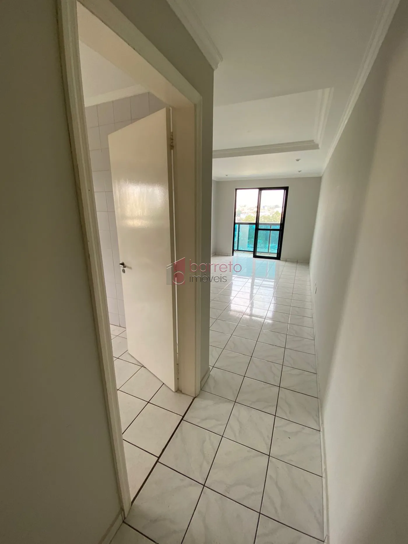 Comprar Apartamento / Padrão em Jundiaí R$ 680.000,00 - Foto 2