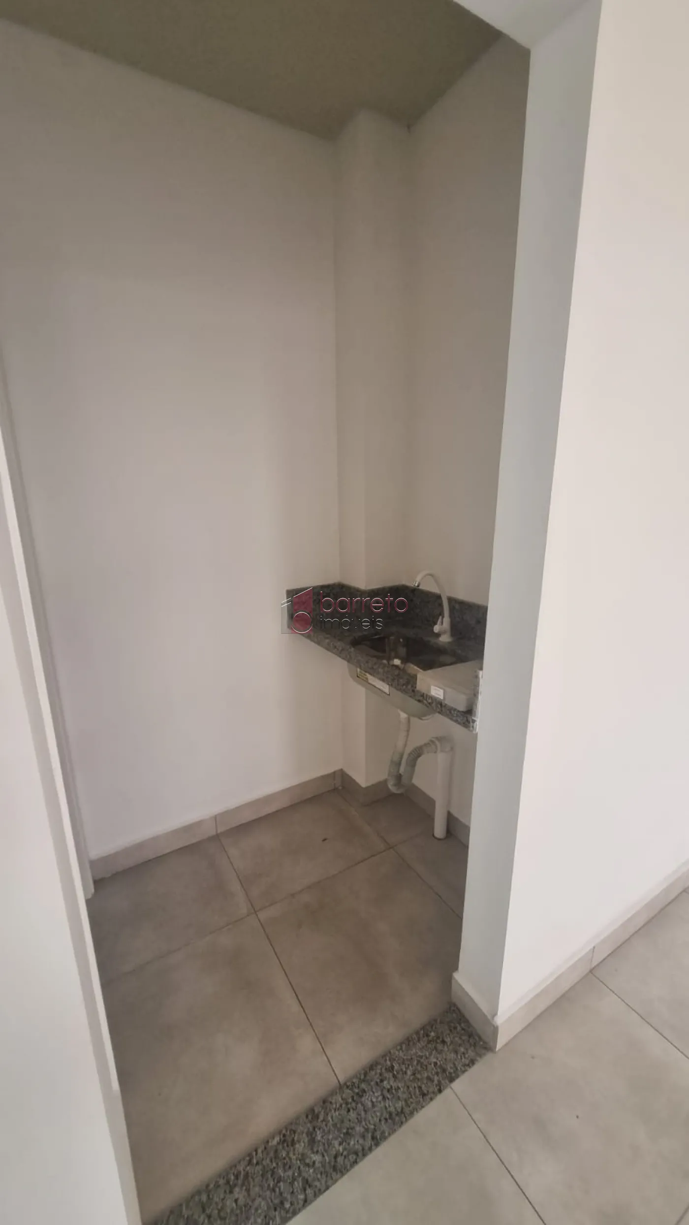 Alugar Comercial / Sala Comercial (sem cond.) em Jundiaí R$ 2.600,00 - Foto 4