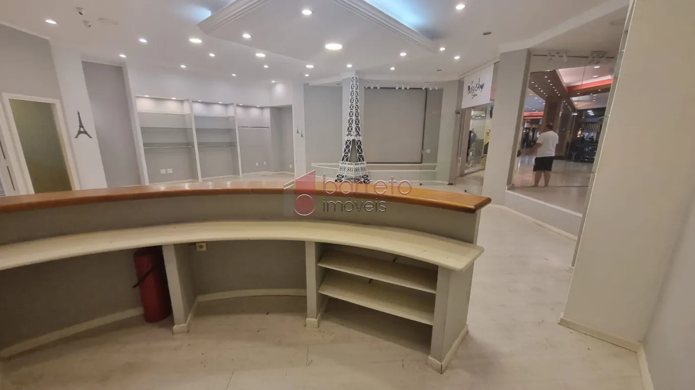 Alugar Comercial / Salão em Condomínio em Jundiaí R$ 6.000,00 - Foto 2