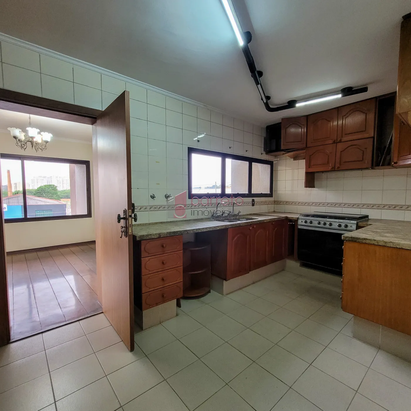 Comprar Apartamento / Padrão em Jundiaí R$ 800.000,00 - Foto 2