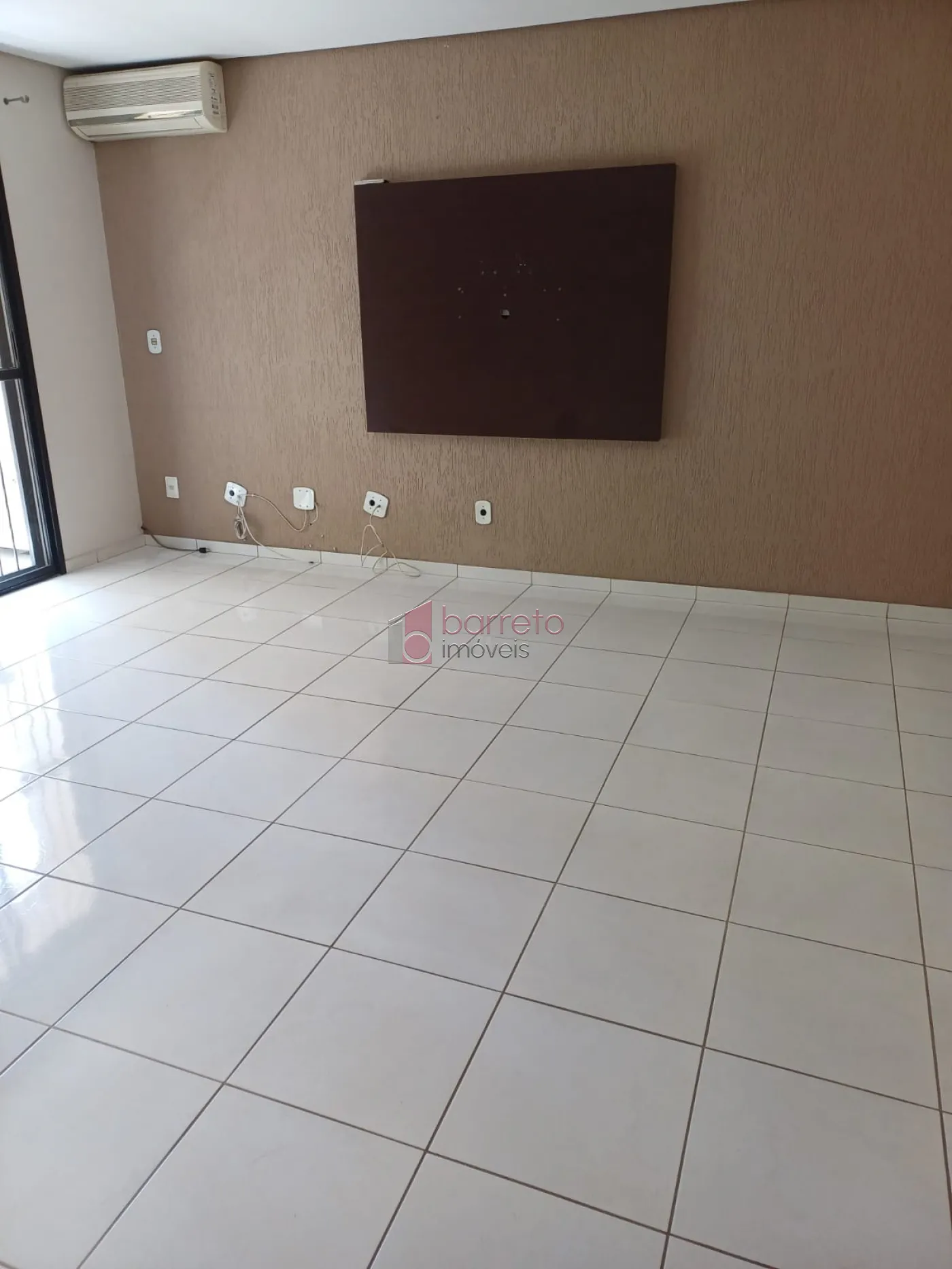 Alugar Apartamento / Padrão em Jundiaí R$ 2.300,00 - Foto 1