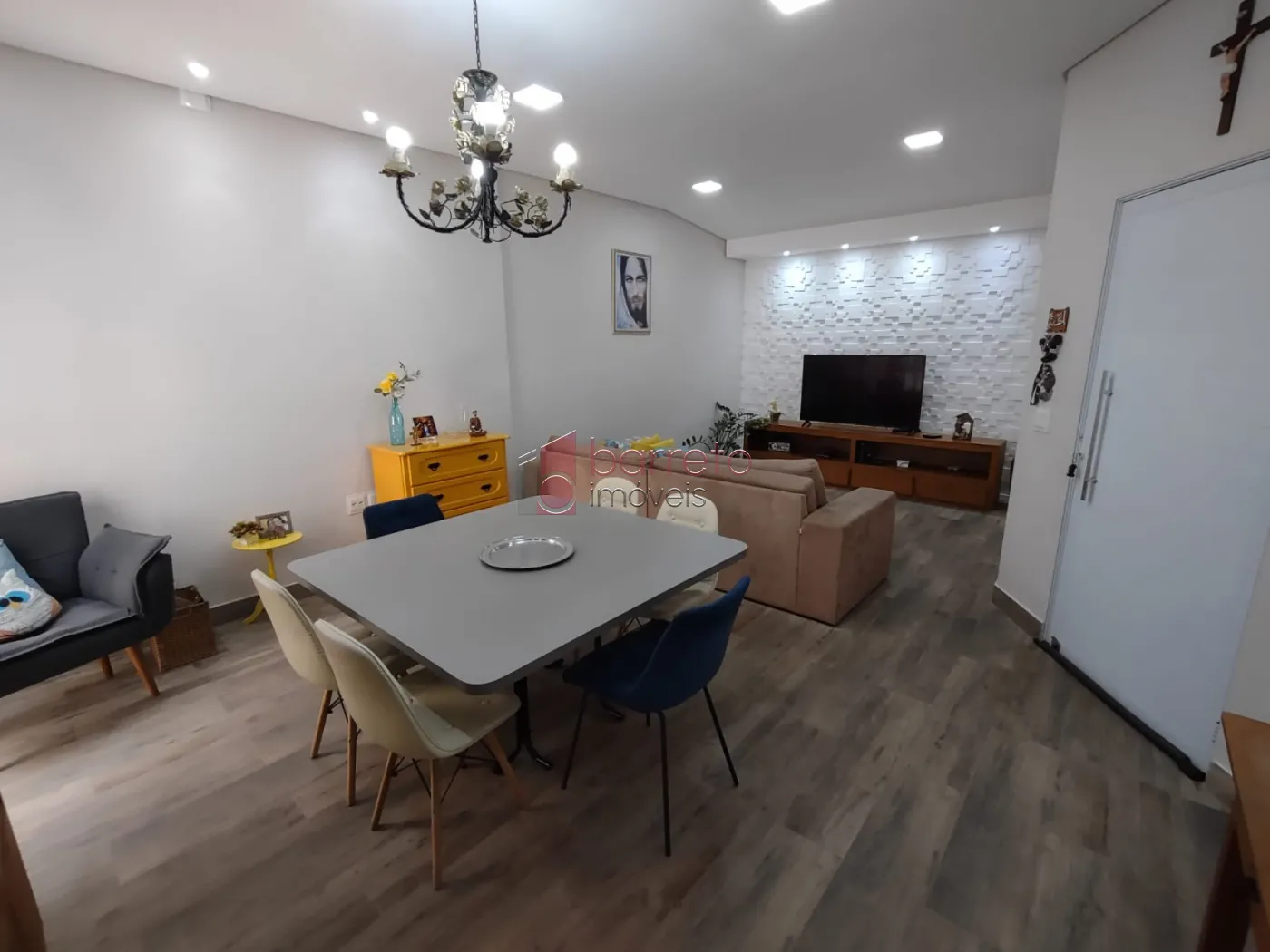 Comprar Casa / Térrea em Jundiaí R$ 750.000,00 - Foto 2