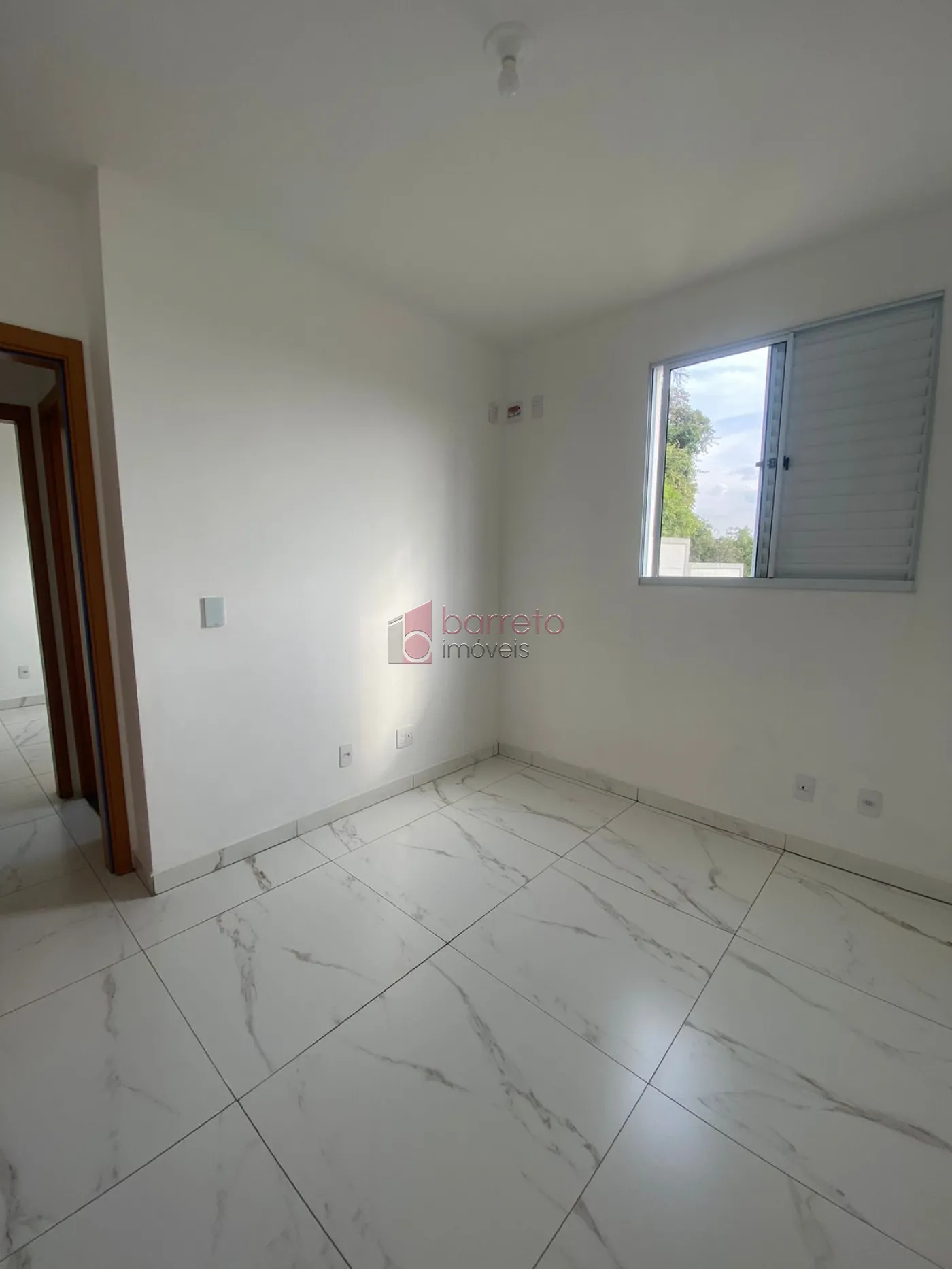 Alugar Apartamento / Térreo em Jundiaí R$ 1.500,00 - Foto 5