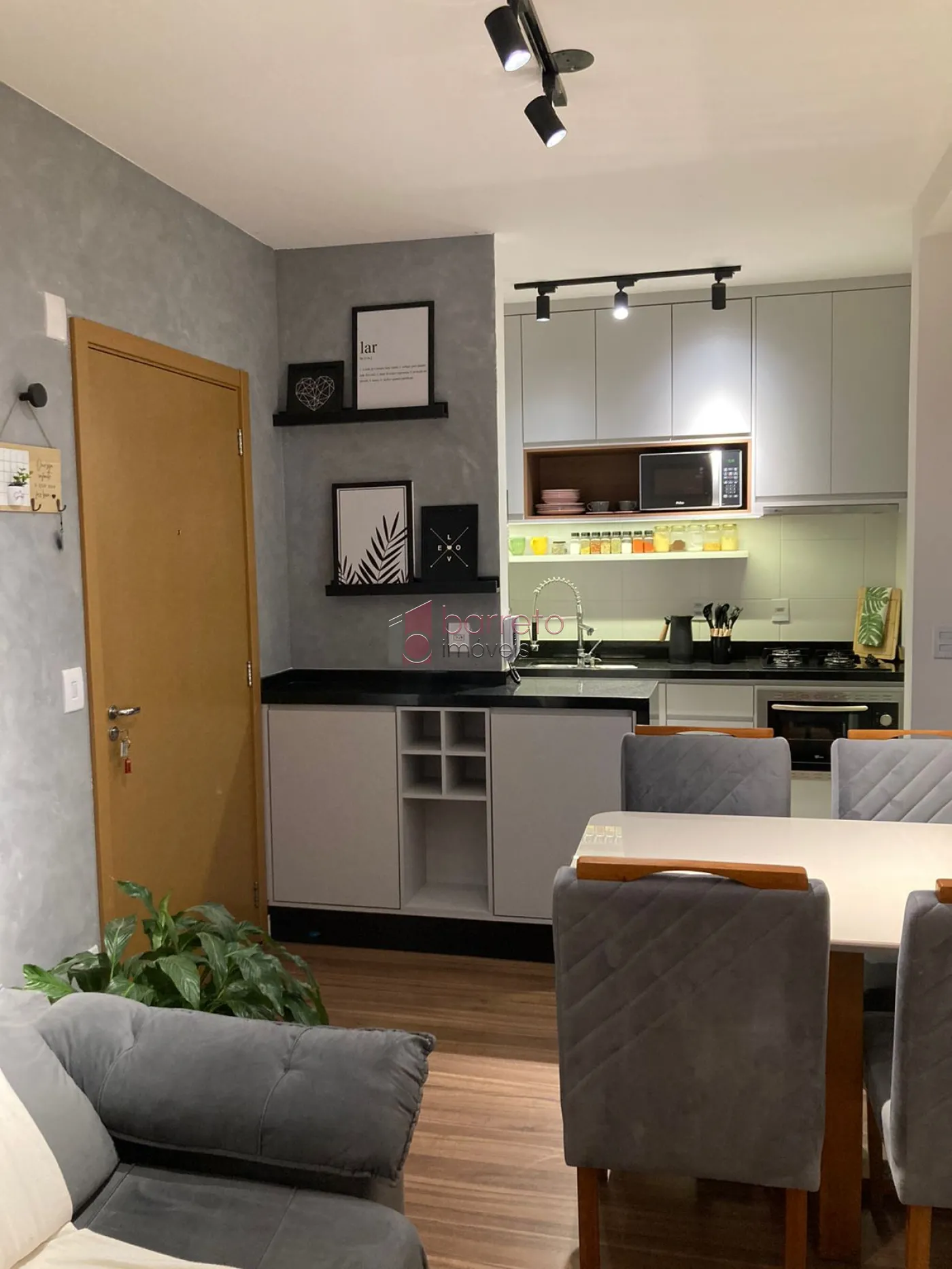 Comprar Apartamento / Padrão em Jundiaí R$ 550.000,00 - Foto 1