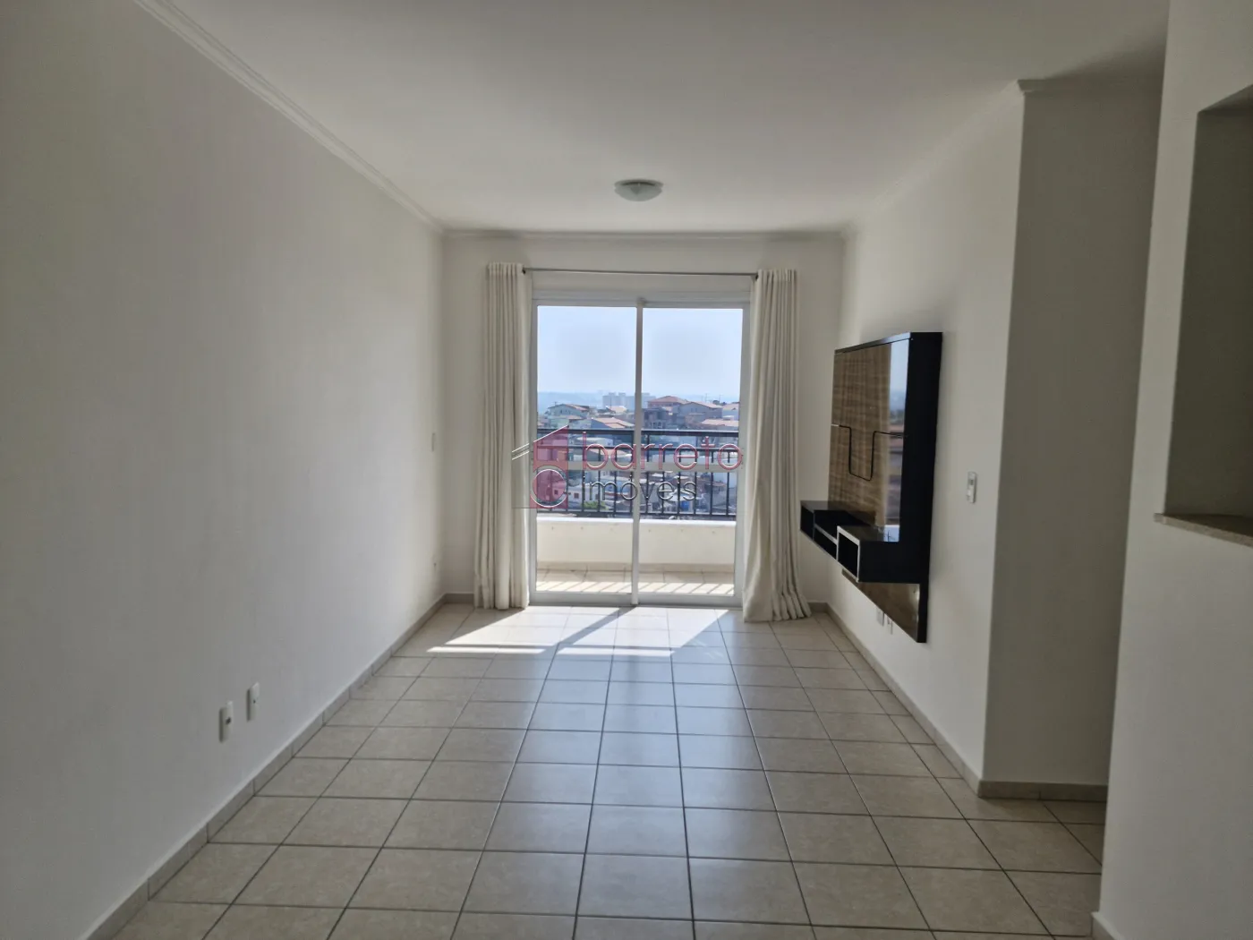 Alugar Apartamento / Padrão em Jundiaí R$ 2.700,00 - Foto 2