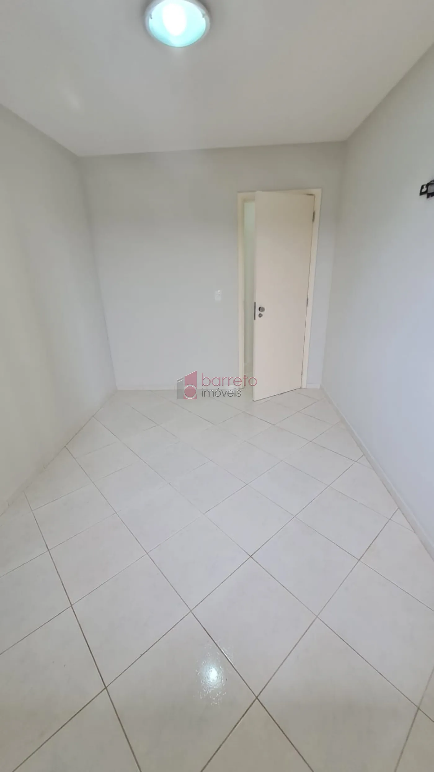 Comprar Apartamento / Padrão em Jundiaí R$ 390.000,00 - Foto 11