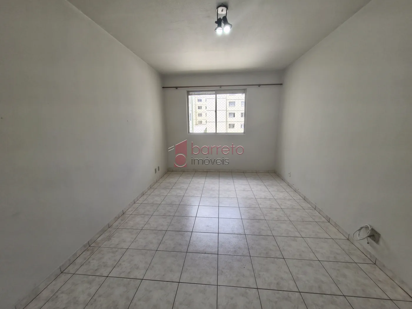 Alugar Apartamento / Padrão em Jundiaí R$ 1.400,00 - Foto 1