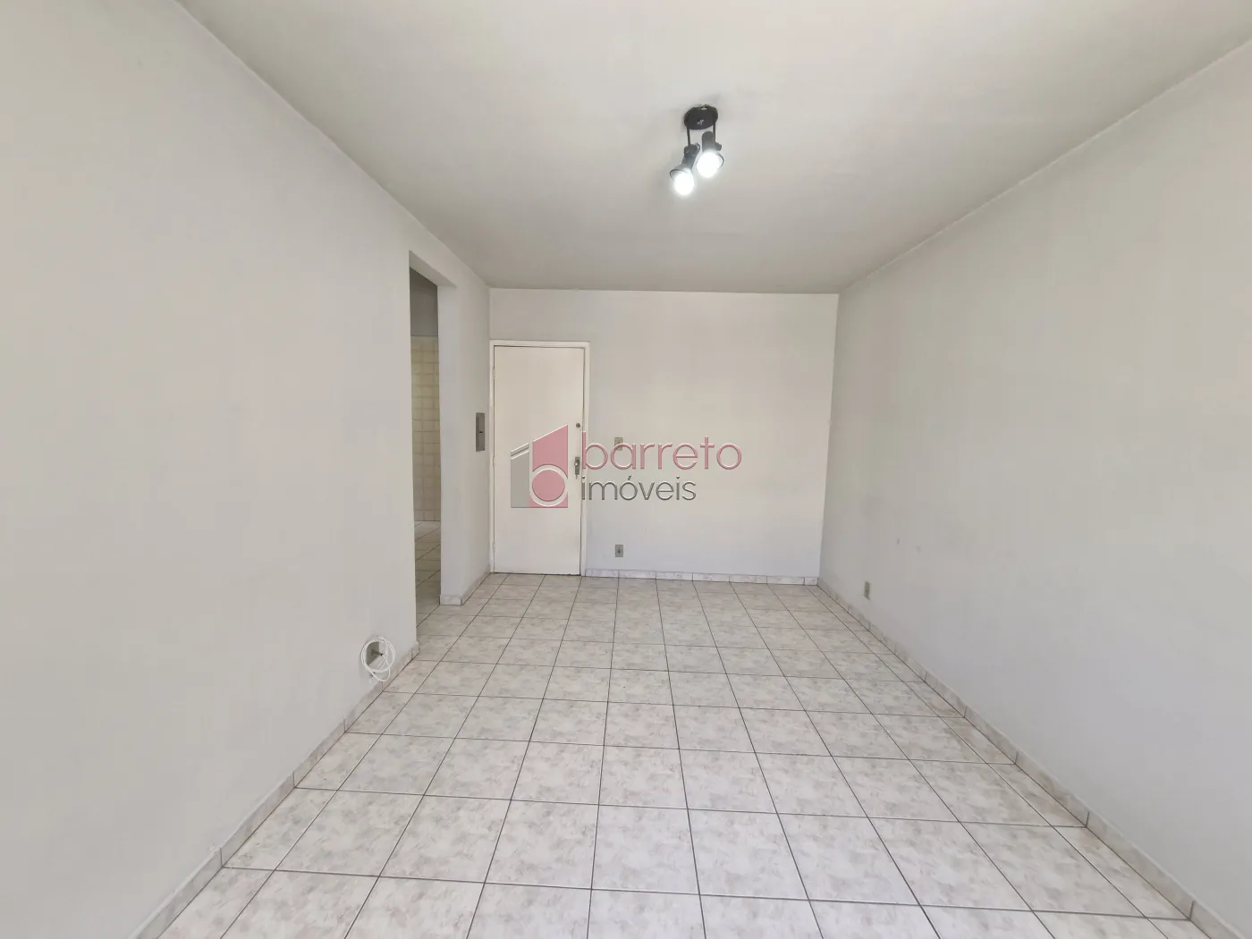 Alugar Apartamento / Padrão em Jundiaí R$ 1.400,00 - Foto 2