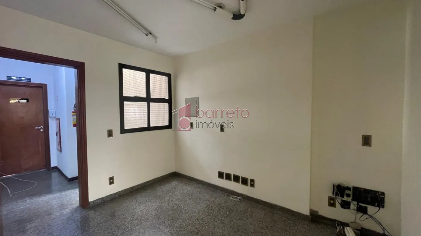 Comprar Comercial / Sala em Condomínio em Jundiaí R$ 380.000,00 - Foto 2