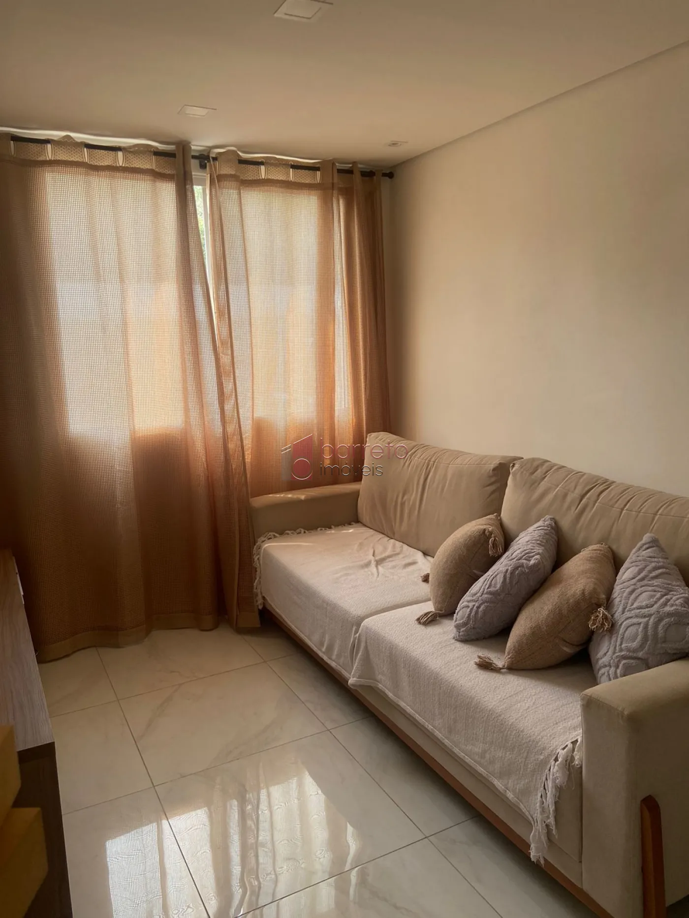 Alugar Apartamento / Padrão em Itupeva R$ 1.250,00 - Foto 2