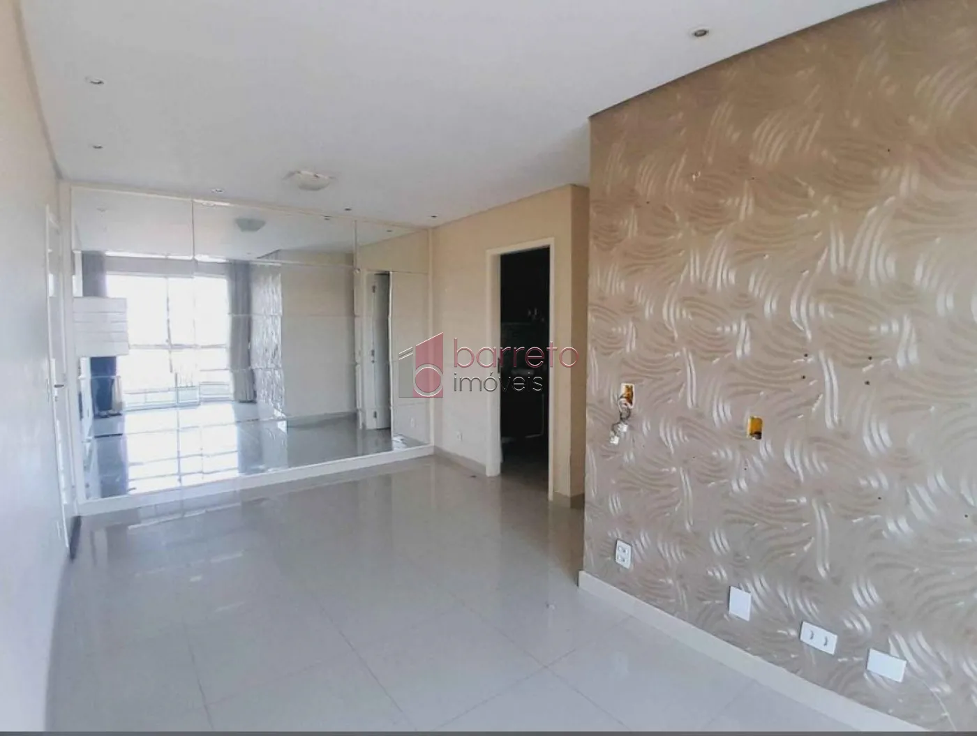 Alugar Apartamento / Padrão em Jundiaí R$ 1.900,00 - Foto 1