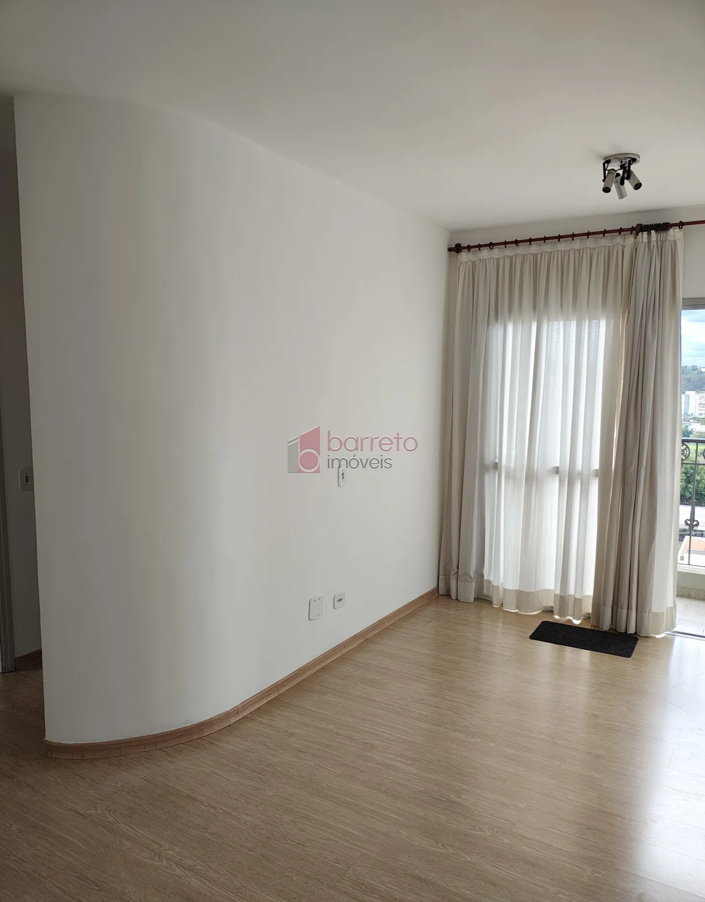 Alugar Apartamento / Padrão em Jundiaí R$ 1.900,00 - Foto 4