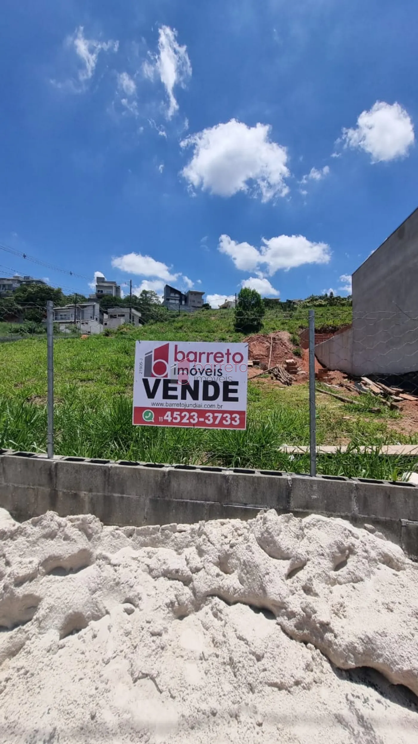 Comprar Terreno / Padrão em Jundiaí R$ 330.000,00 - Foto 1