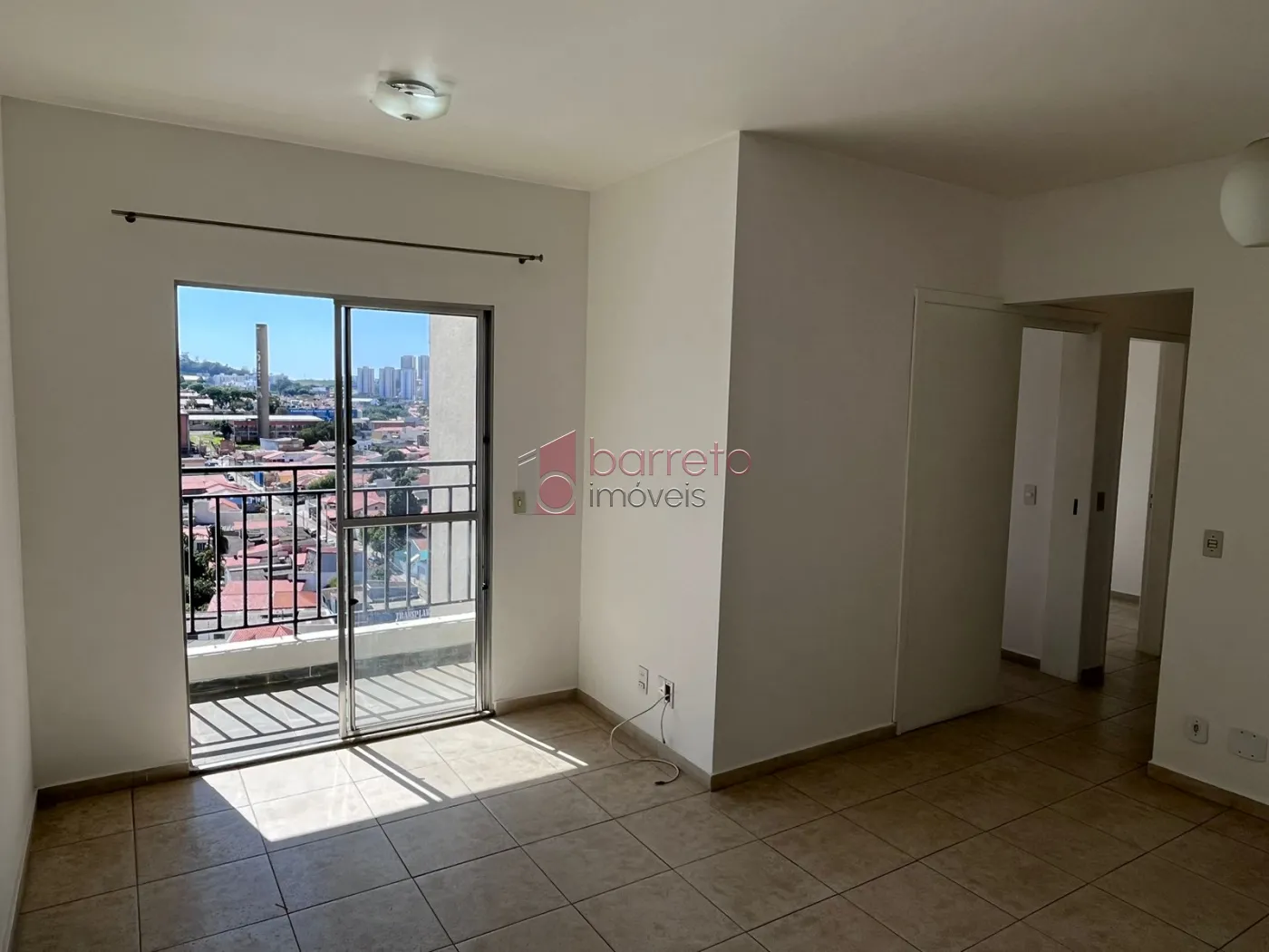 Alugar Apartamento / Padrão em Jundiaí R$ 2.500,00 - Foto 1