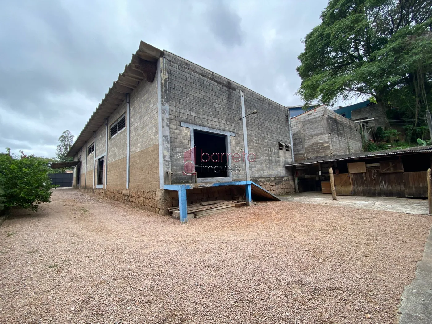 Comprar Comercial / Galpão em Várzea Paulista R$ 1.980.000,00 - Foto 3