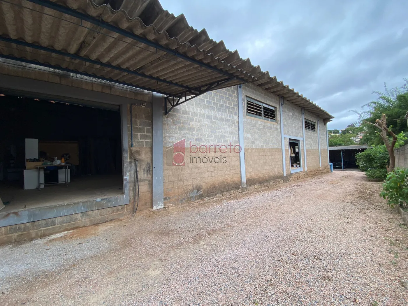 Comprar Comercial / Galpão em Várzea Paulista R$ 1.980.000,00 - Foto 2