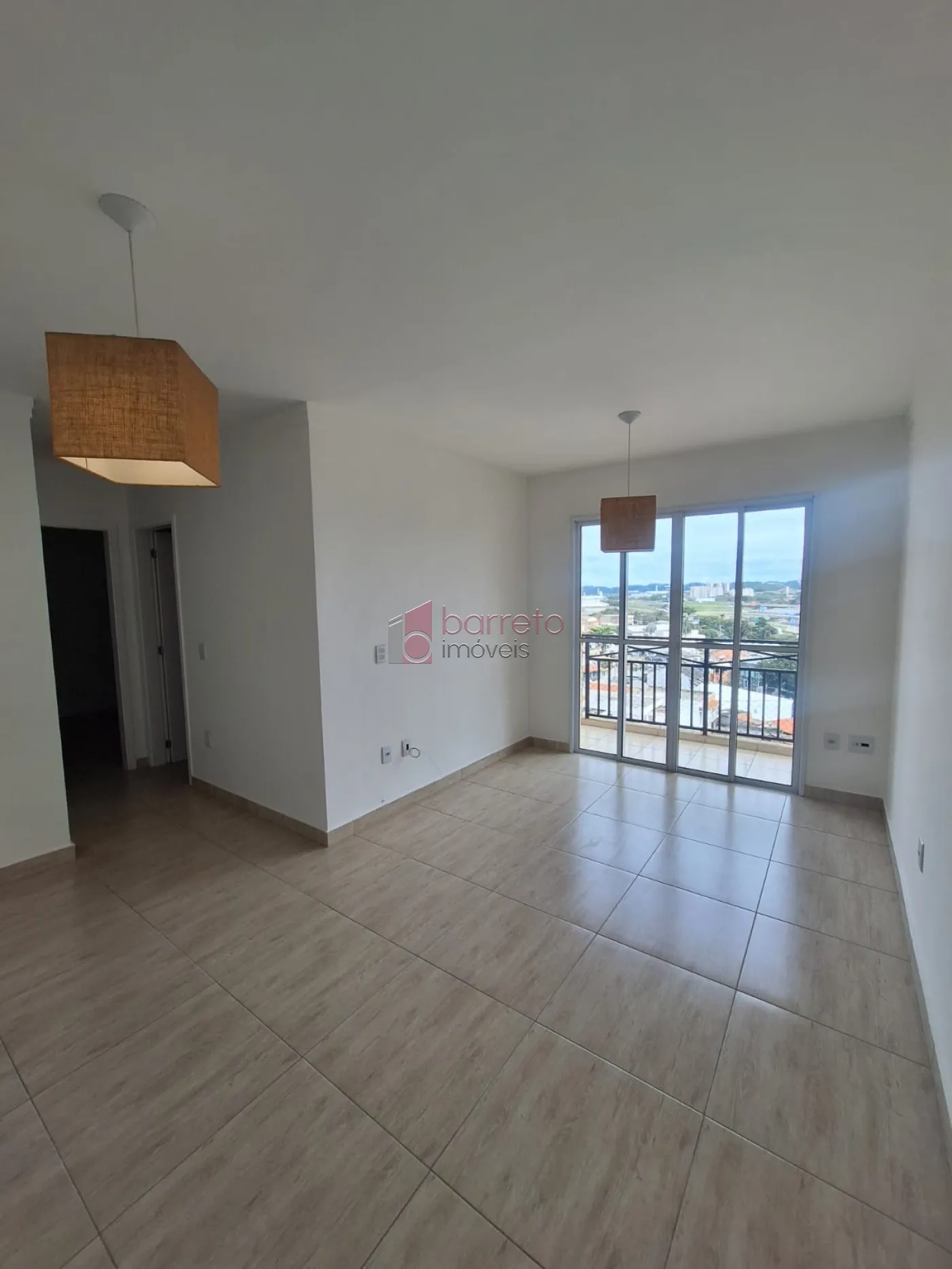 Alugar Apartamento / Padrão em Jundiaí R$ 2.000,00 - Foto 2