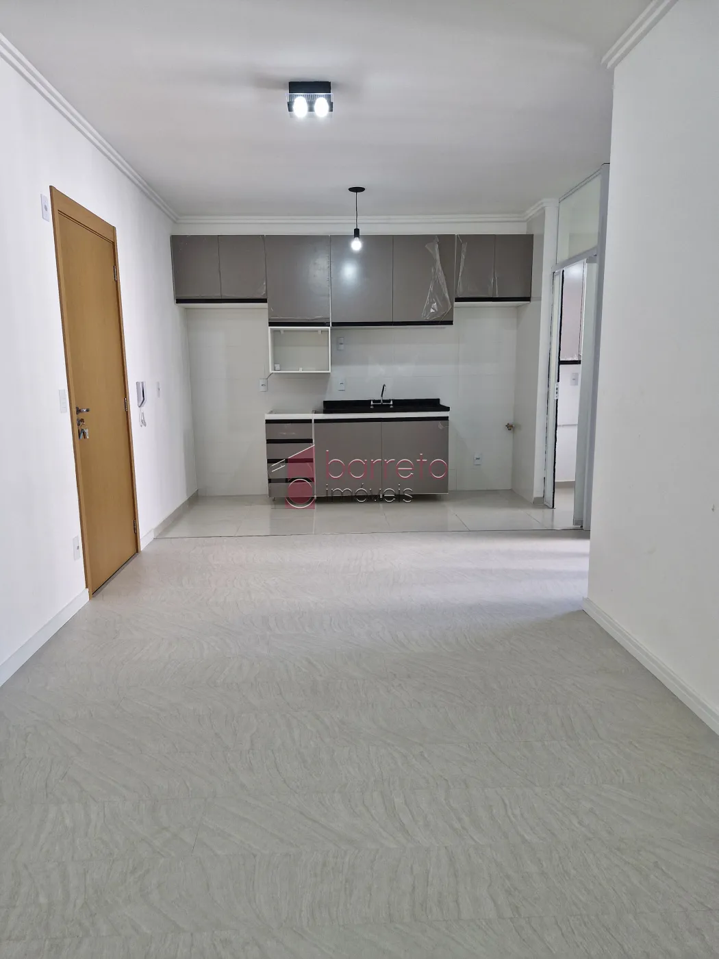 Alugar Apartamento / Padrão em Jundiaí R$ 3.000,00 - Foto 2