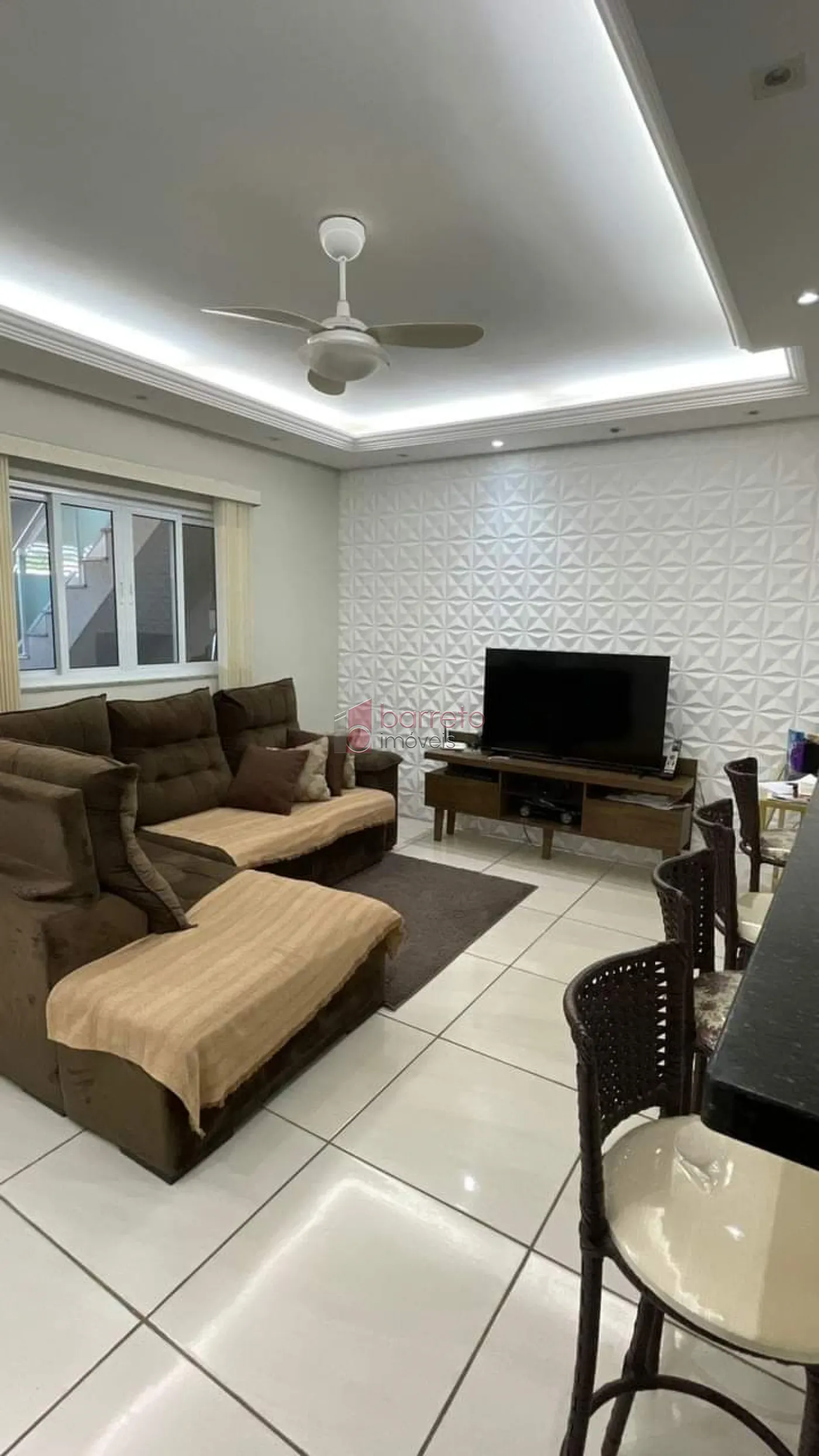 Comprar Casa / Padrão em Várzea Paulista R$ 580.000,00 - Foto 1