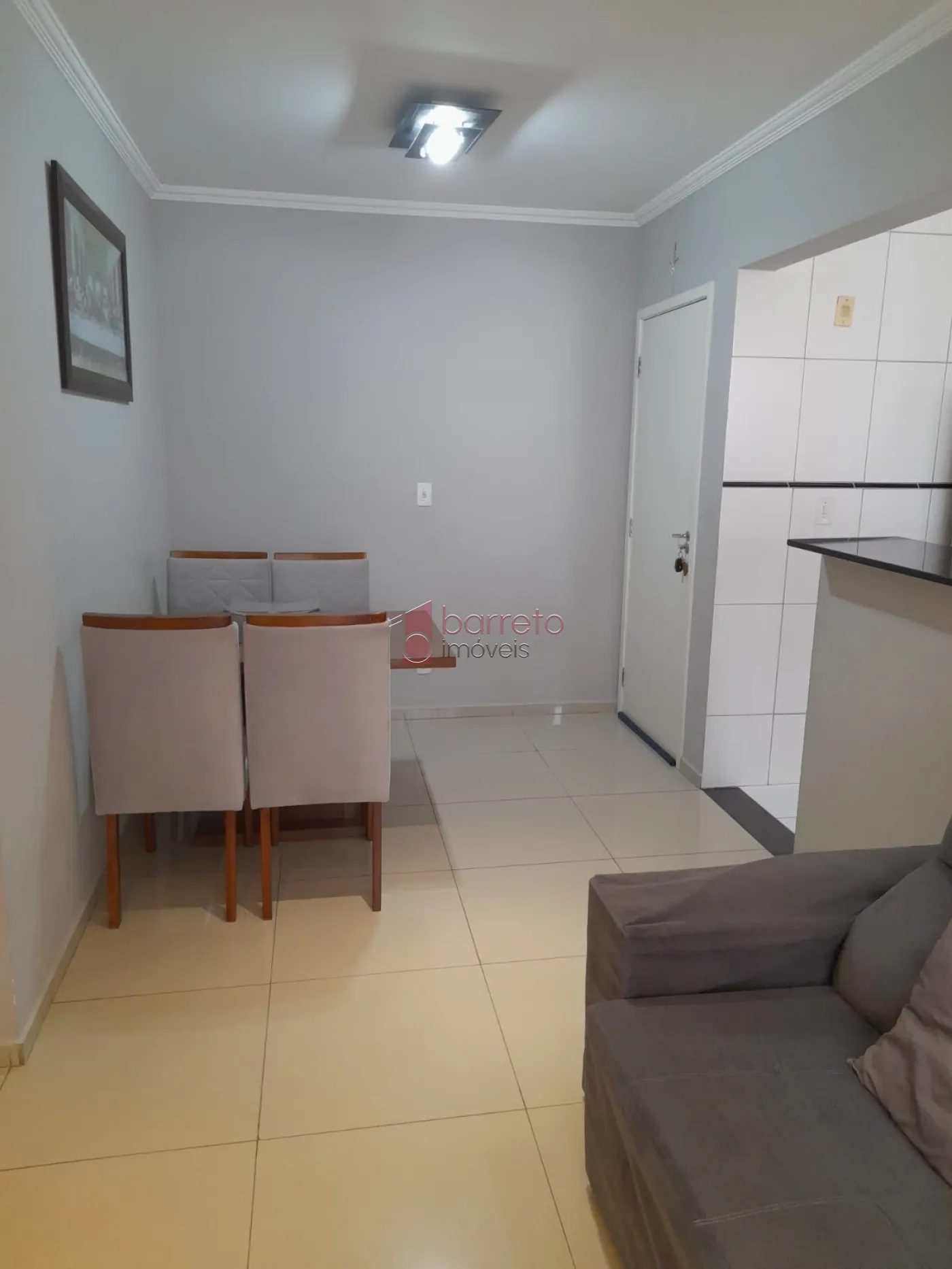 Comprar Apartamento / Padrão em Jundiaí R$ 350.000,00 - Foto 2