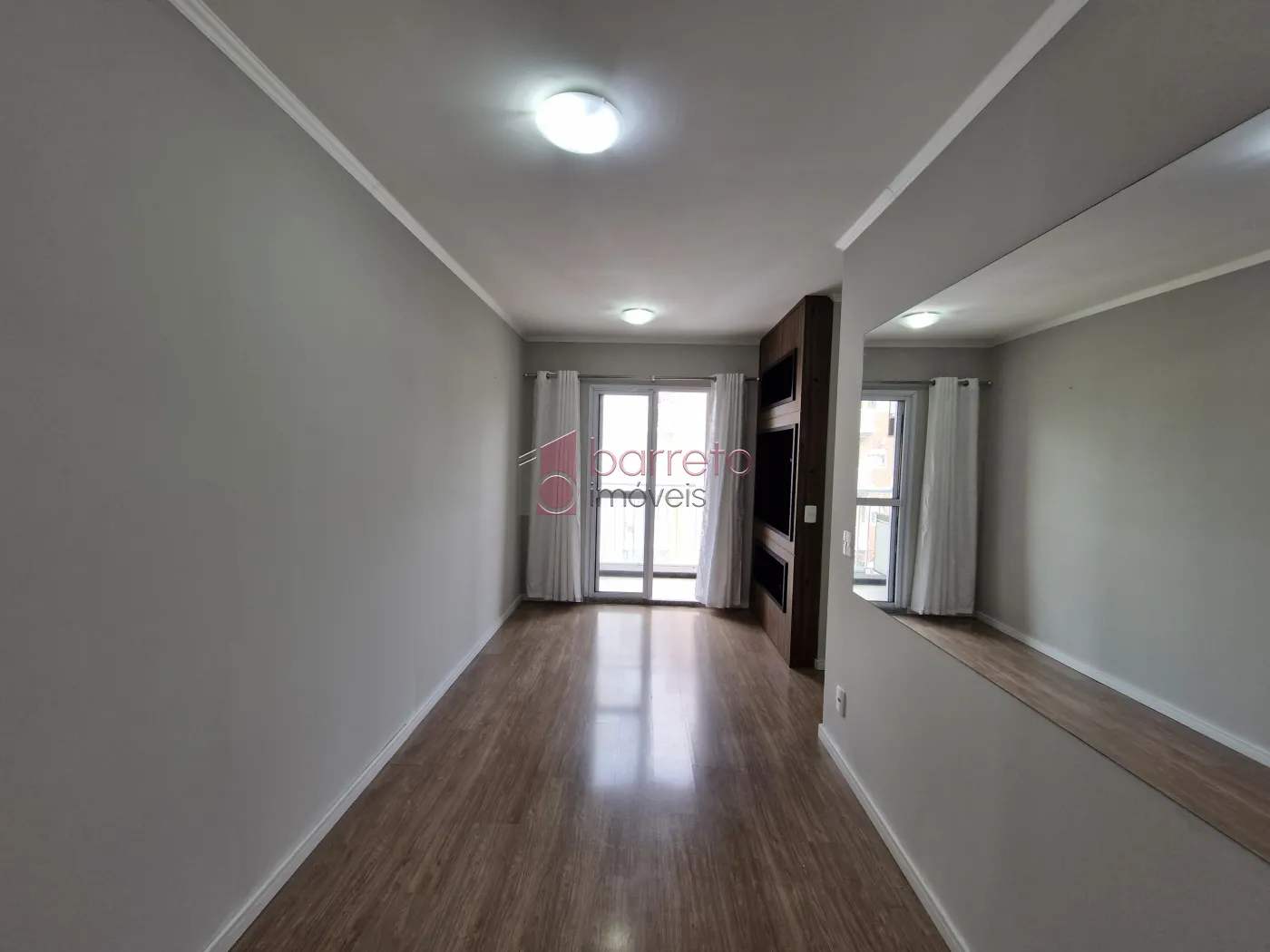 Alugar Apartamento / Padrão em Jundiaí R$ 2.800,00 - Foto 1