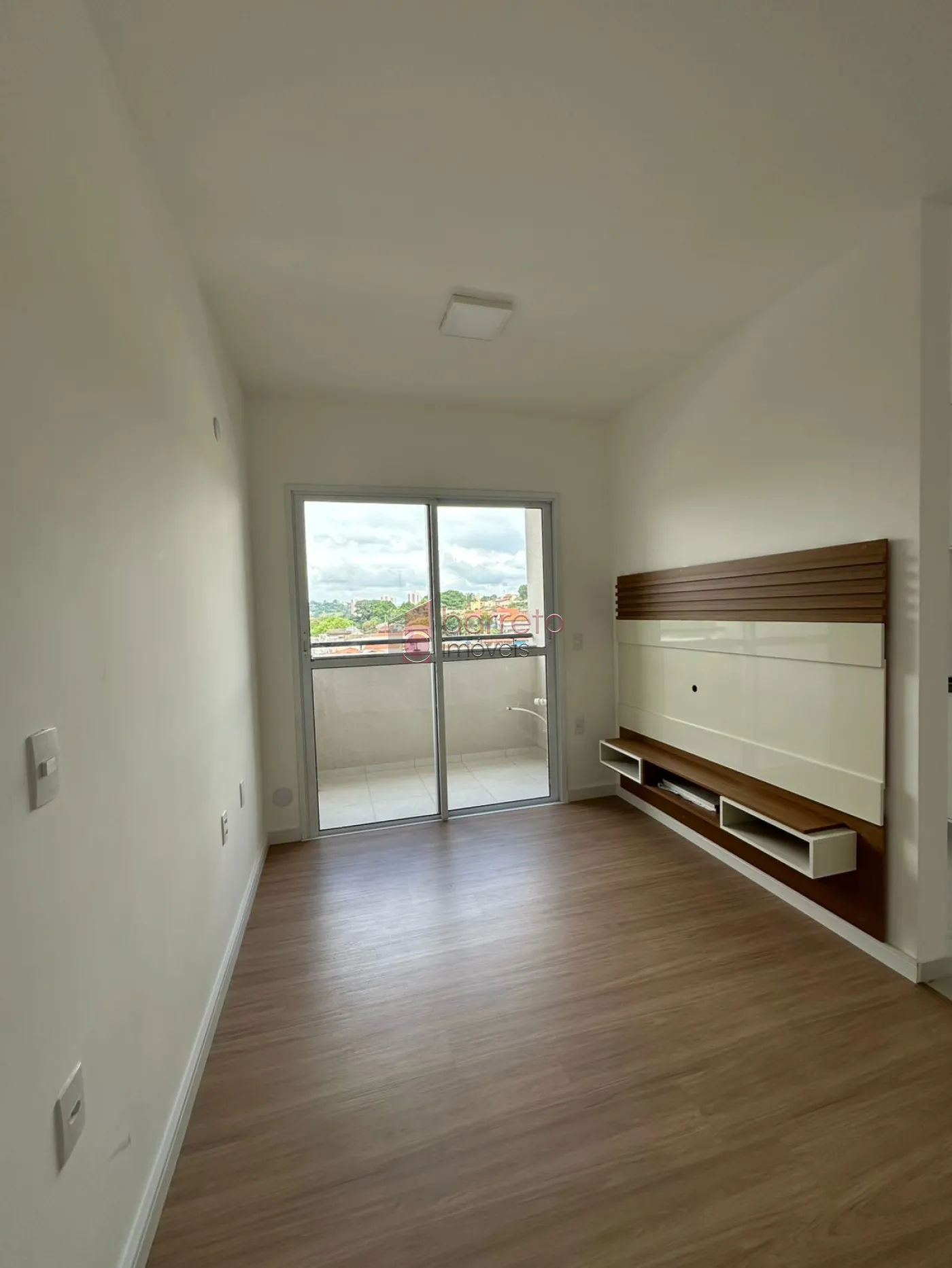 Alugar Apartamento / Padrão em Jundiaí R$ 2.800,00 - Foto 1