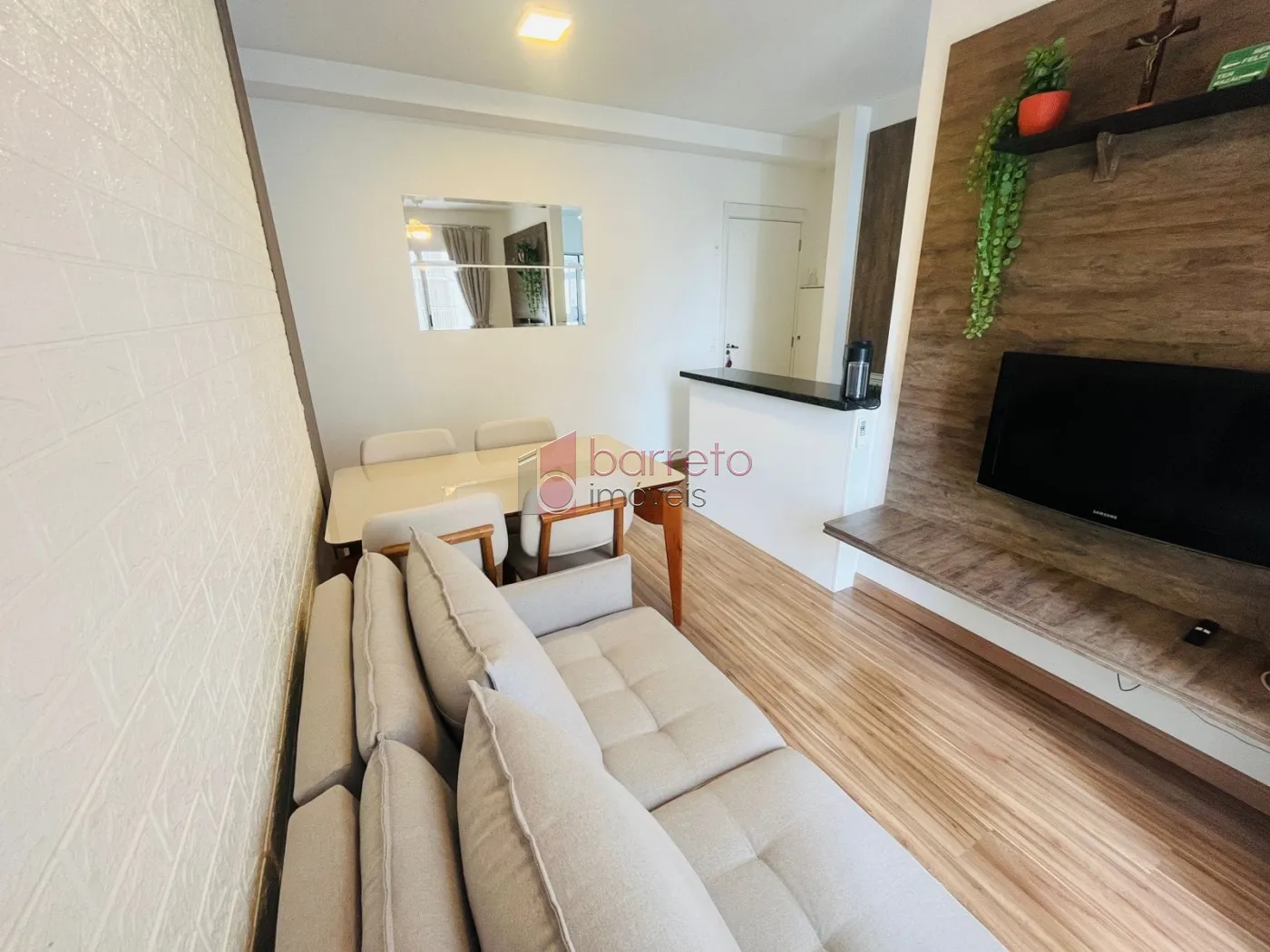 Comprar Apartamento / Padrão em Jundiaí R$ 460.000,00 - Foto 2