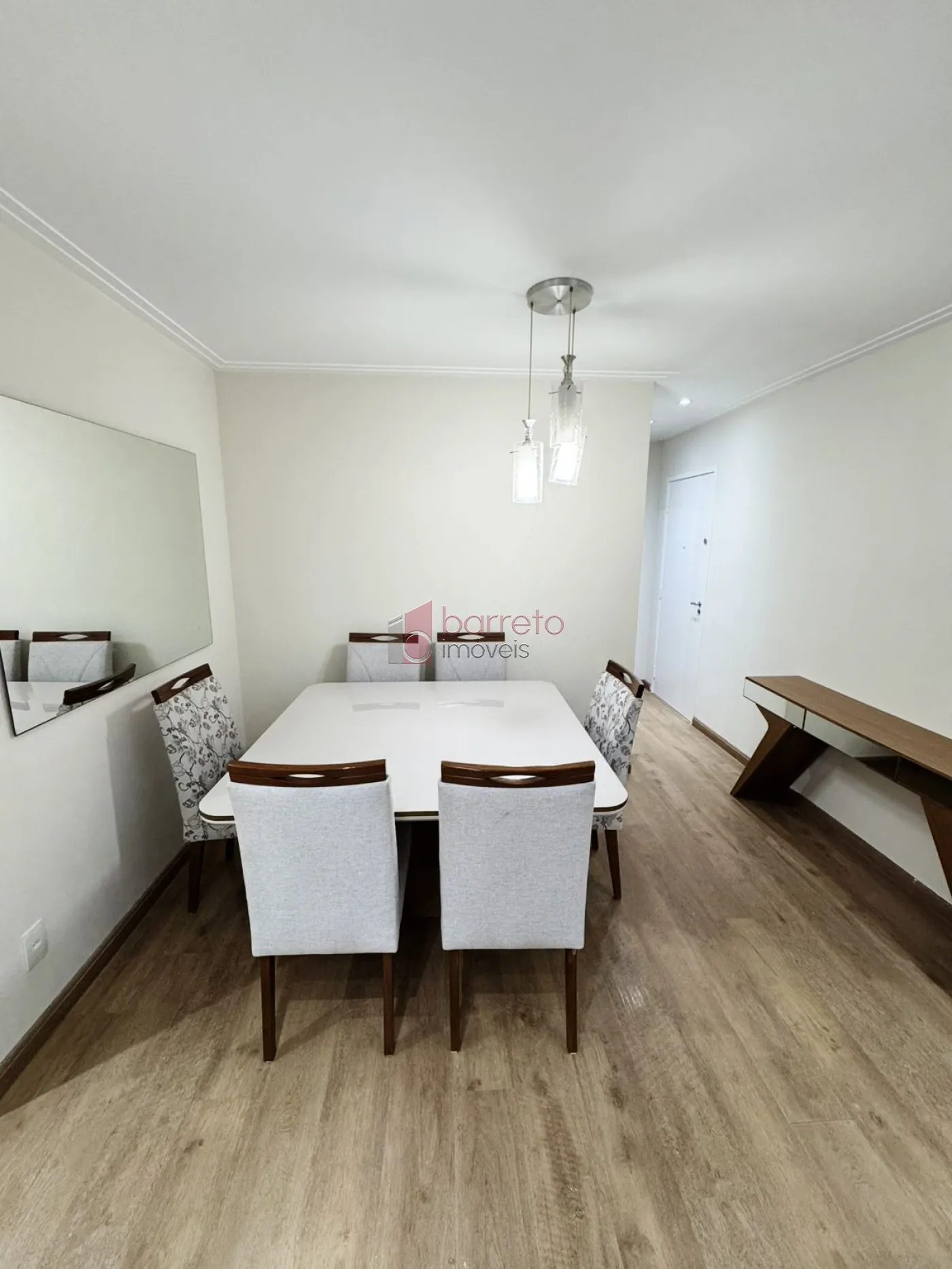 Comprar Apartamento / Padrão em Jundiaí R$ 600.000,00 - Foto 2