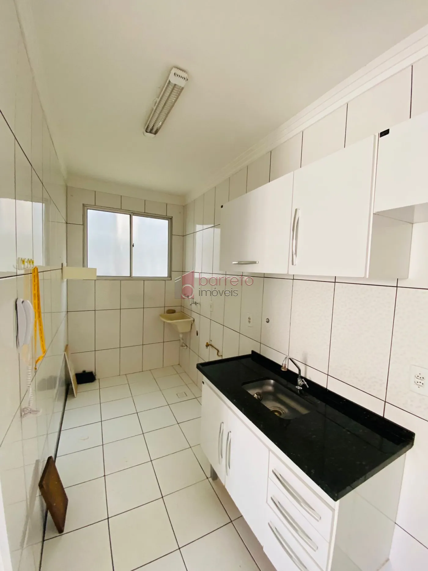 Alugar Apartamento / Padrão em Jundiaí R$ 1.600,00 - Foto 2