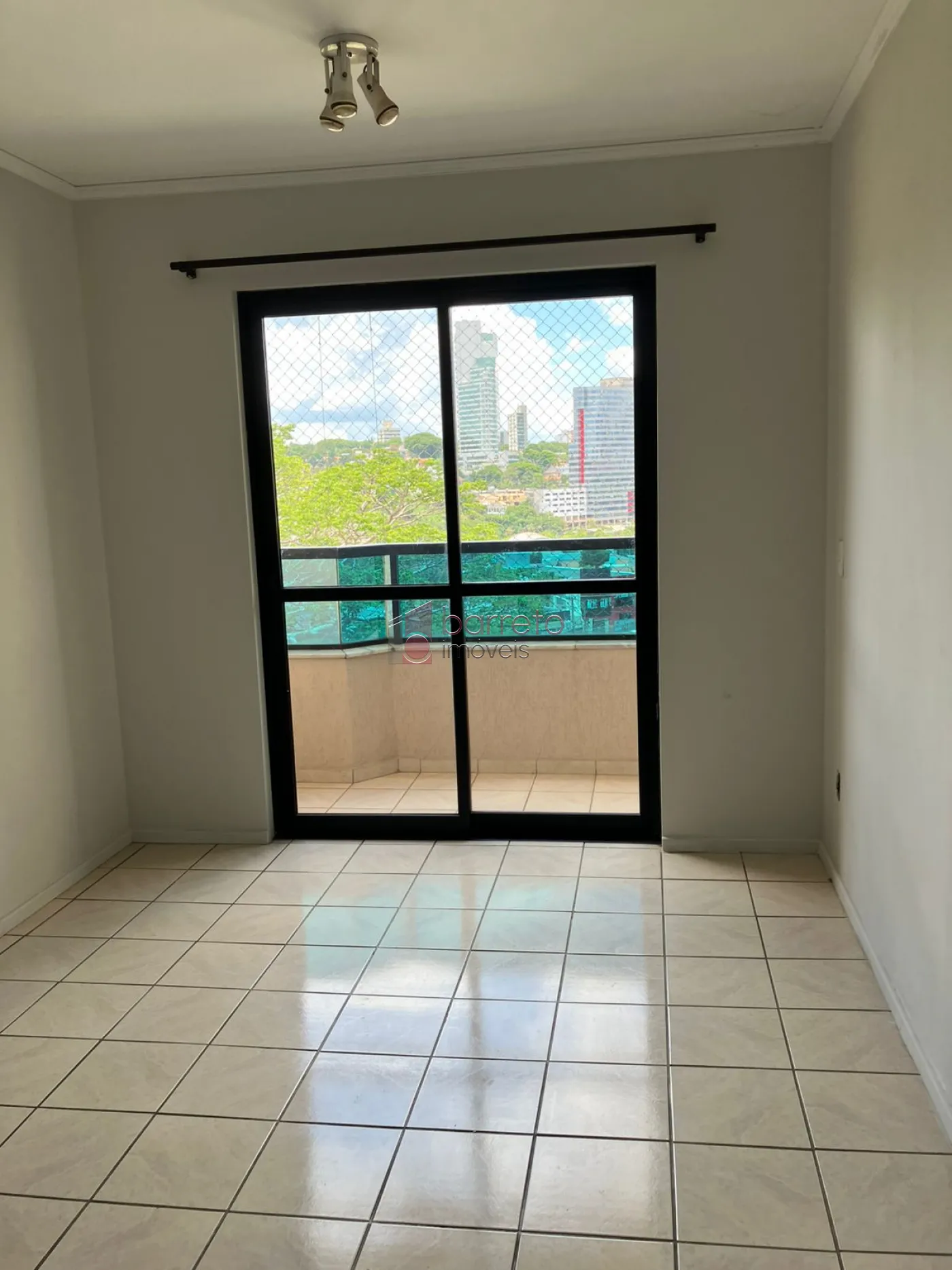 Alugar Apartamento / Padrão em Jundiaí R$ 2.800,00 - Foto 1