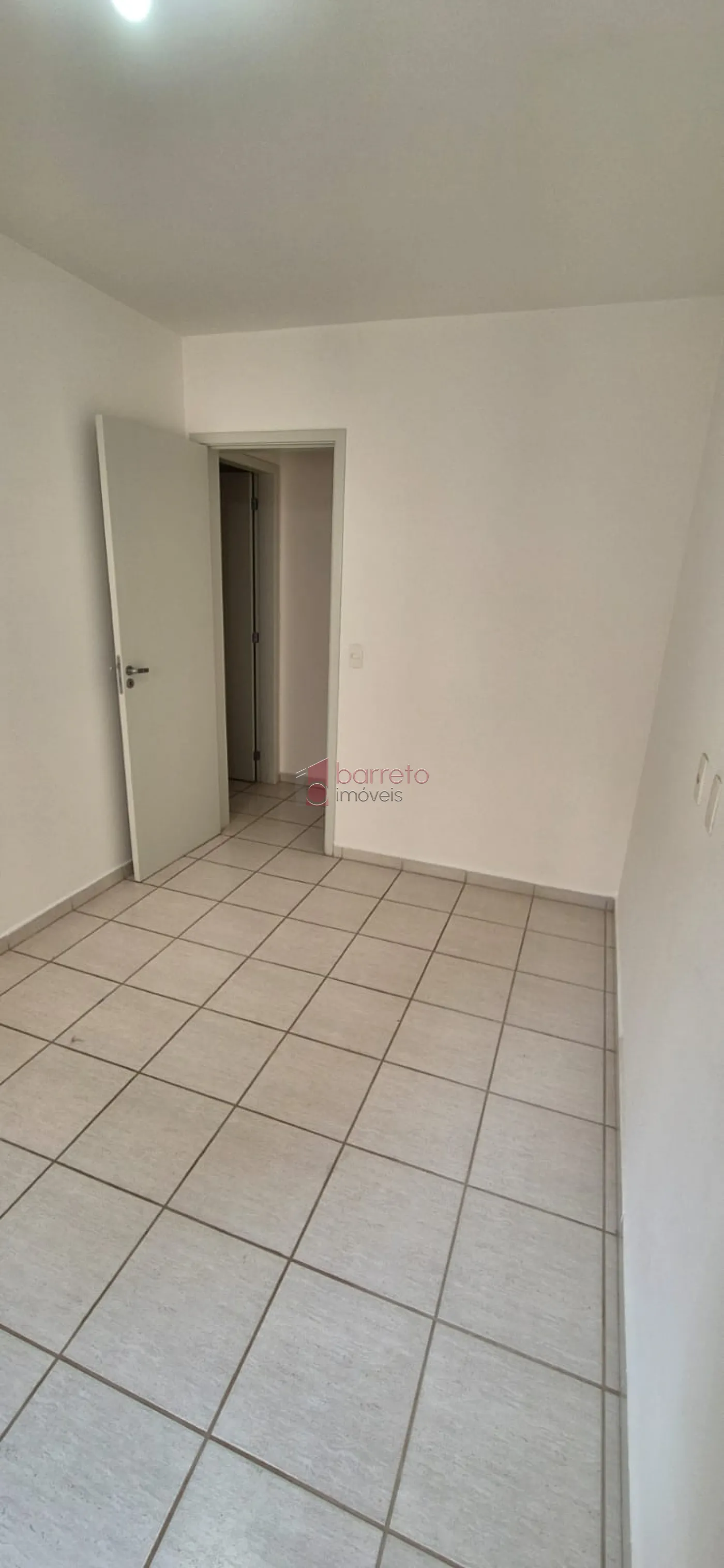 Comprar Apartamento / Padrão em Jundiaí R$ 318.000,00 - Foto 3