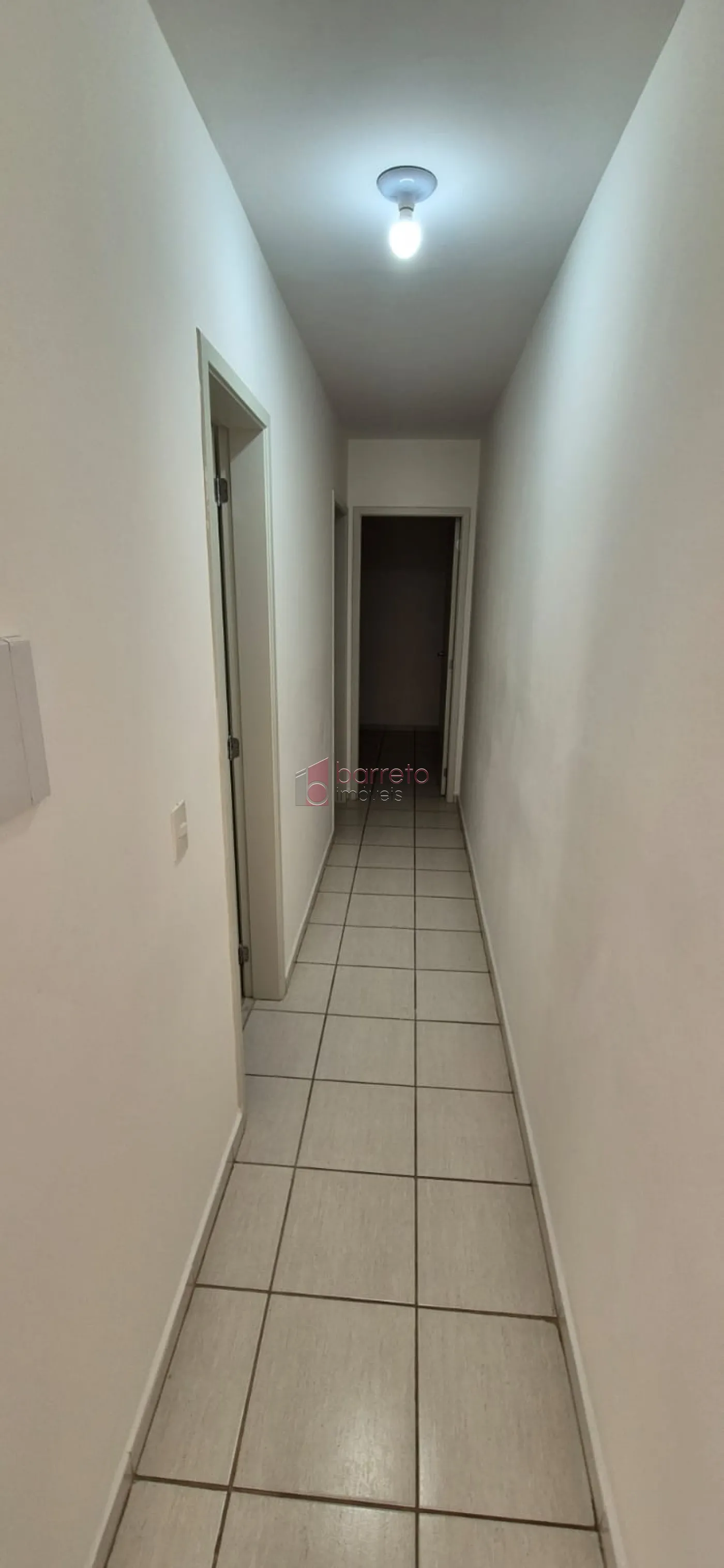 Comprar Apartamento / Padrão em Jundiaí R$ 318.000,00 - Foto 4