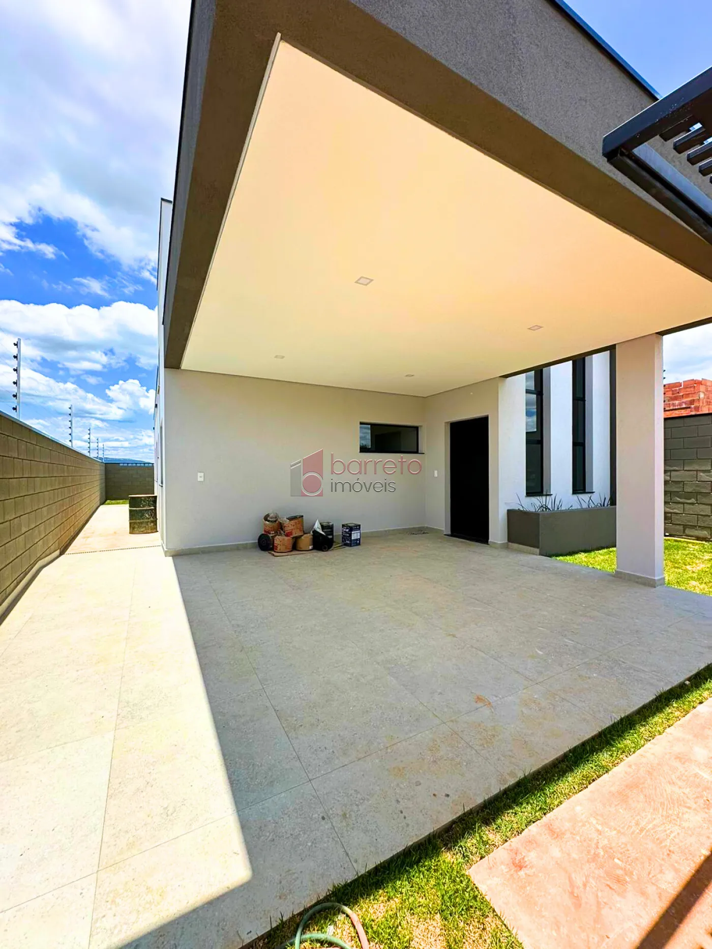 Comprar Casa / Padrão em Itupeva R$ 850.000,00 - Foto 2